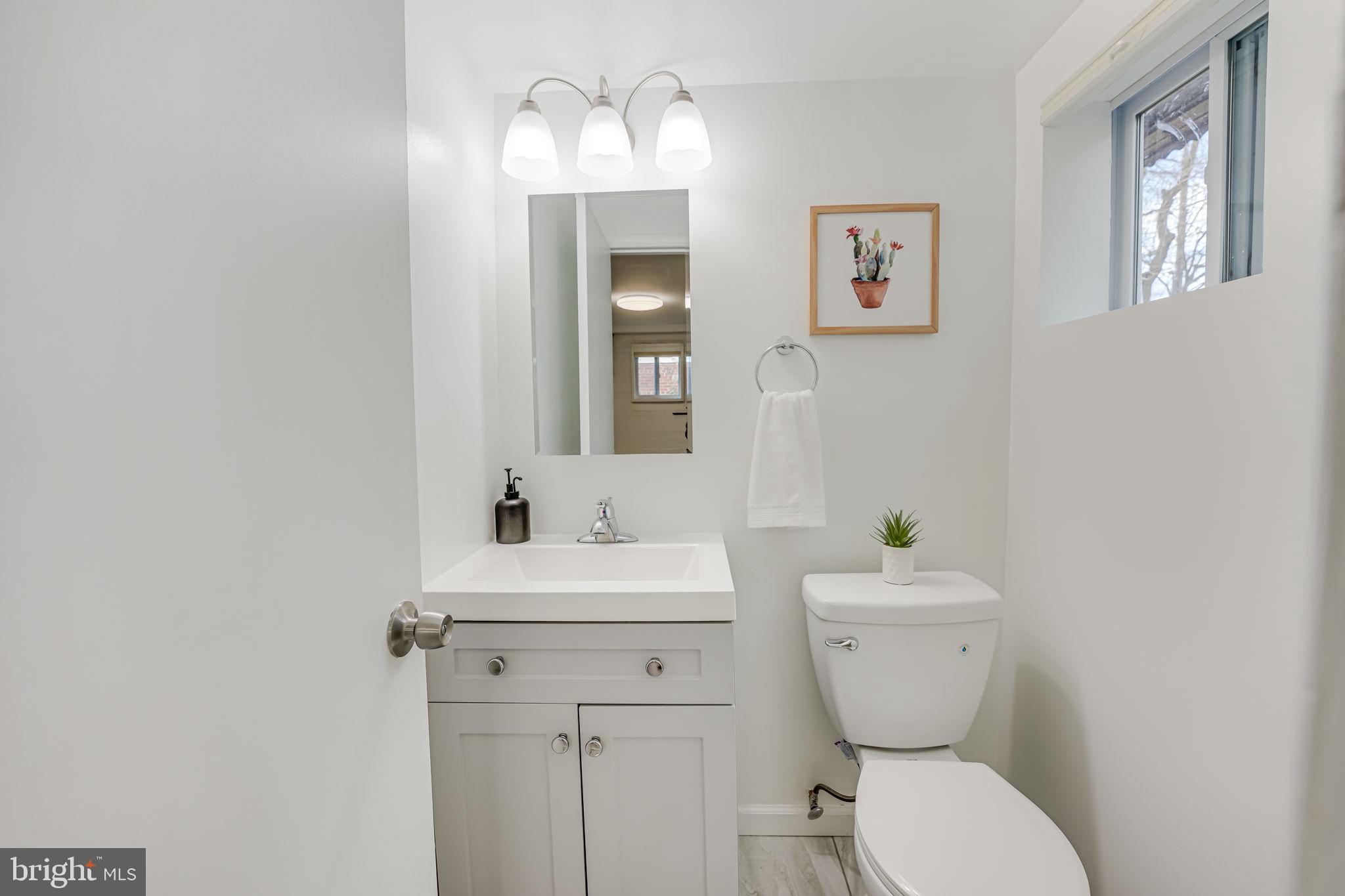 NEWPORT HILLS - Residential