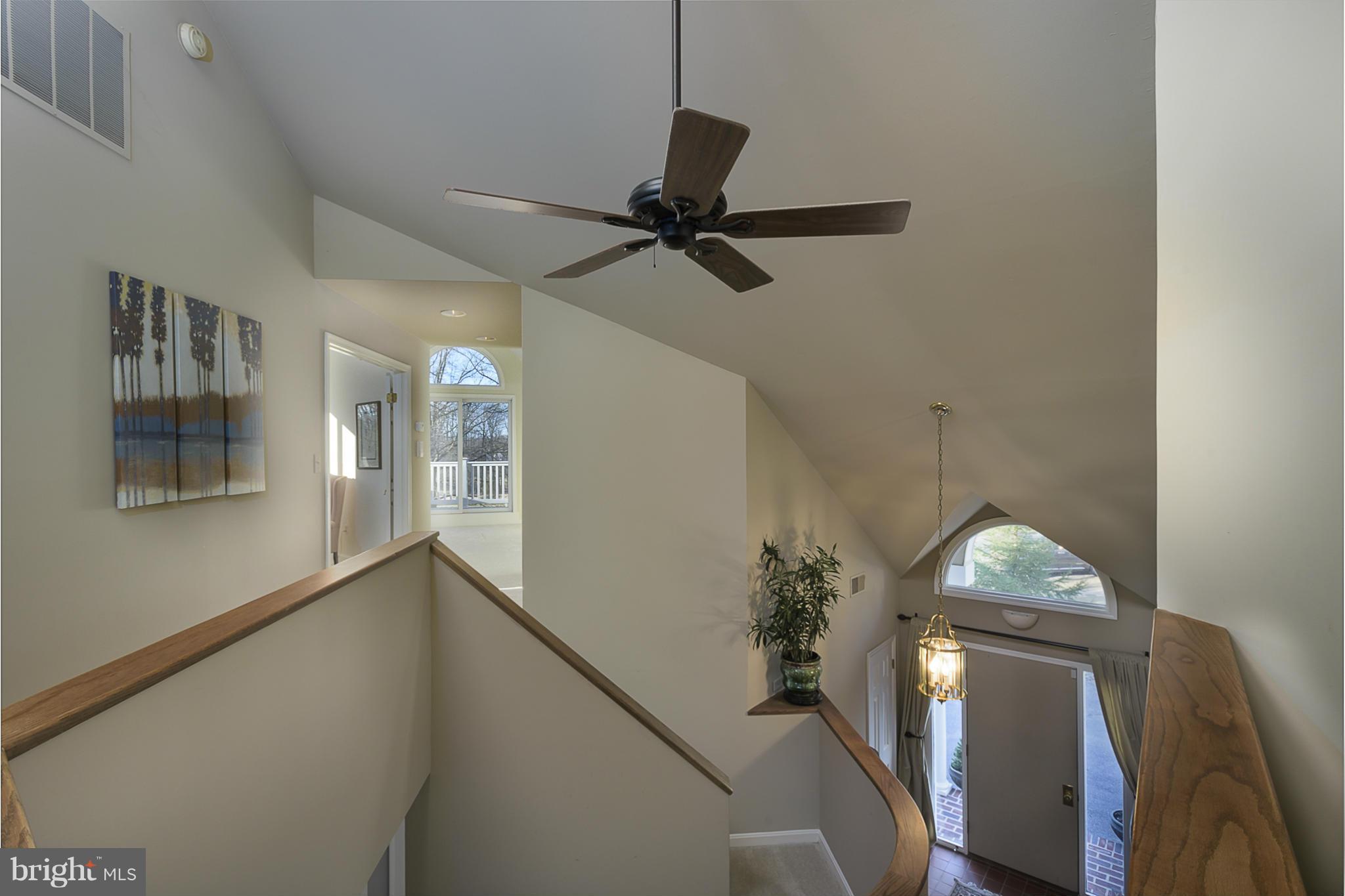 HOBBITS GLEN - Residential