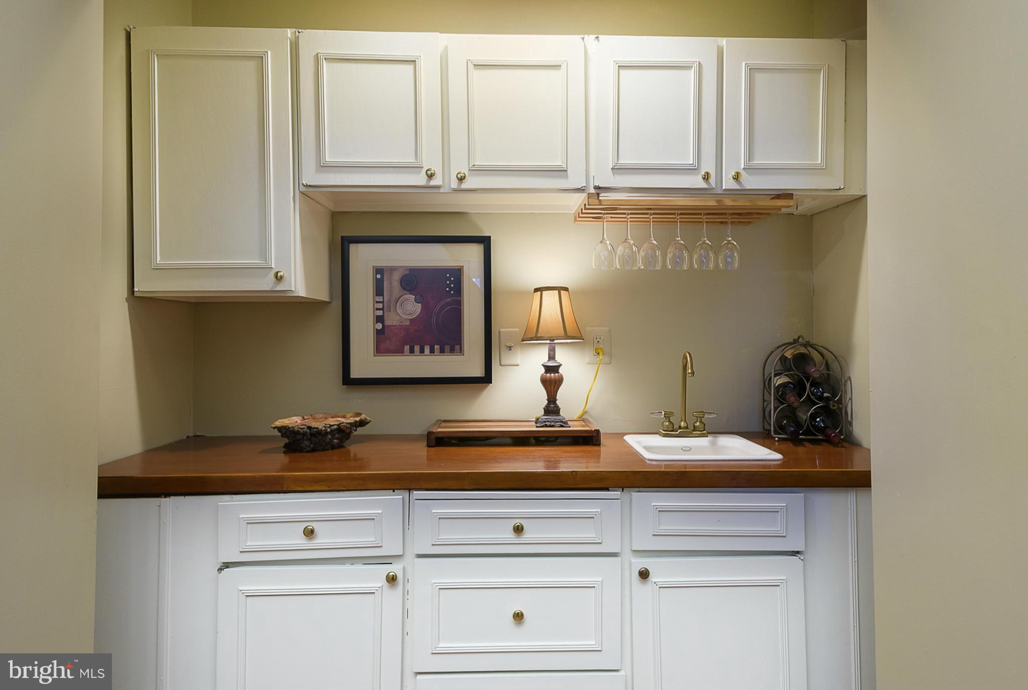 HOBBITS GLEN - Residential