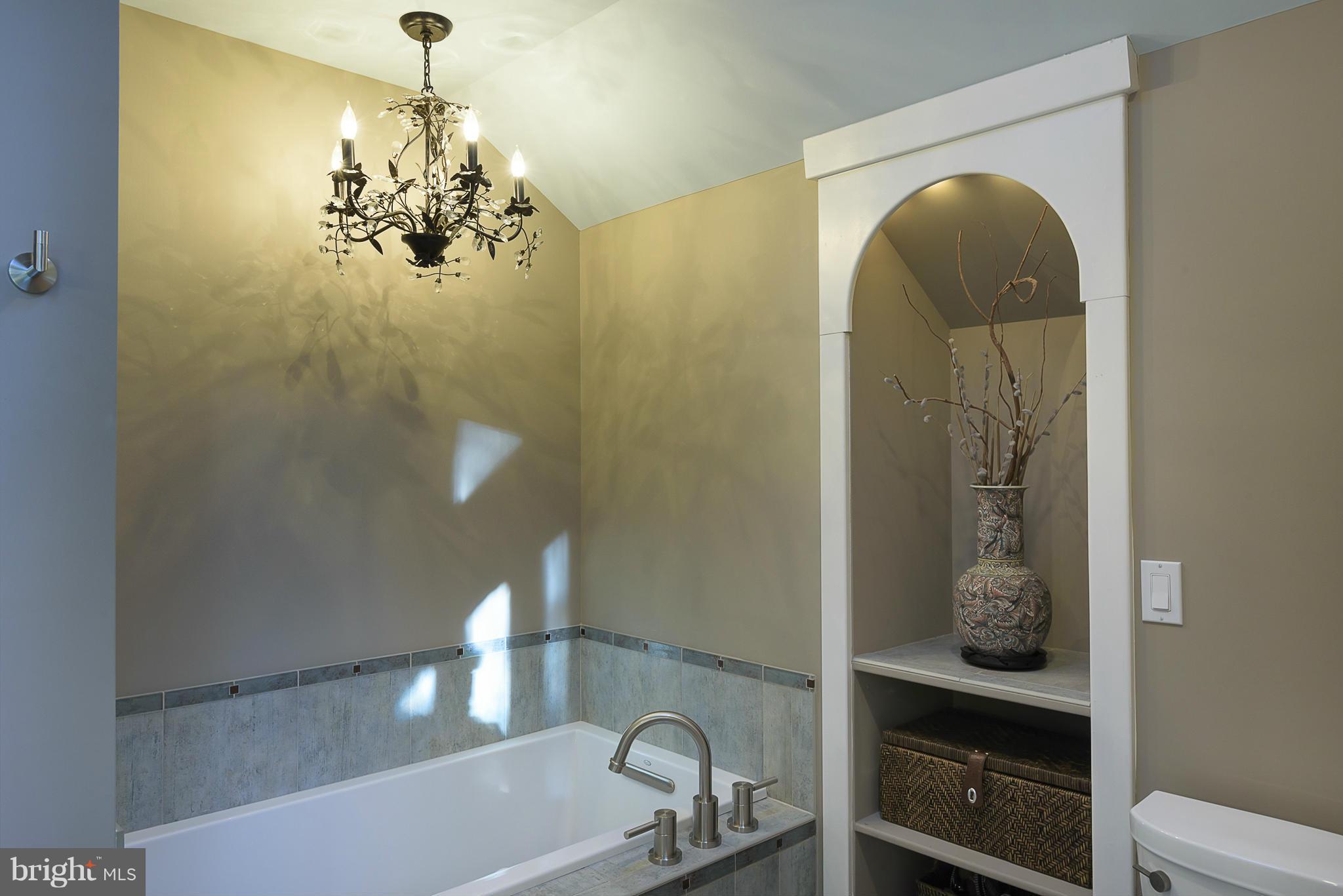 HOBBITS GLEN - Residential