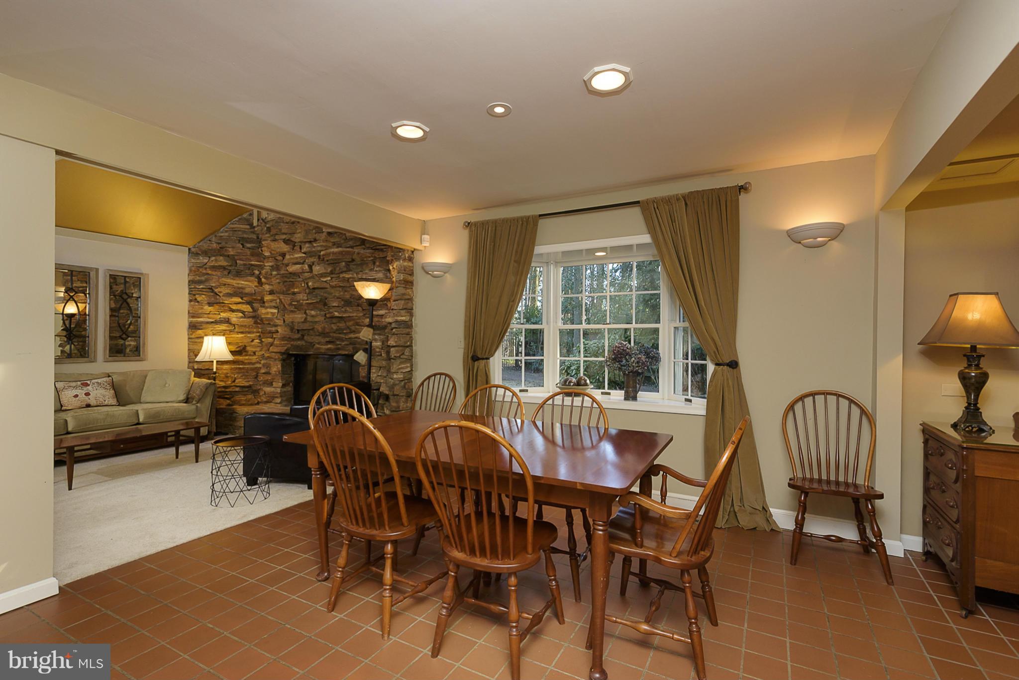 HOBBITS GLEN - Residential