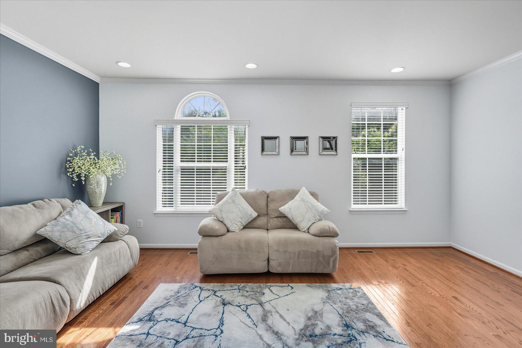 7926 SILVER OAK ROAD