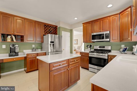 13089 PILGRIMS INN DRIVE WOODBRIDGE VA 22193