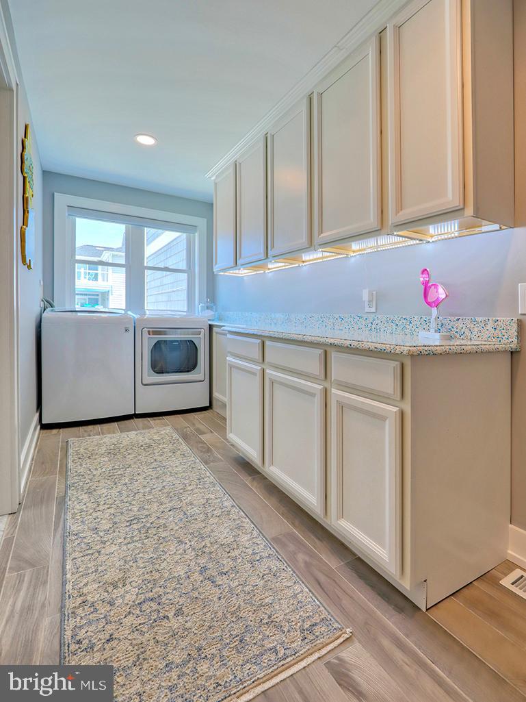 CAPE WINDSOR - Residential