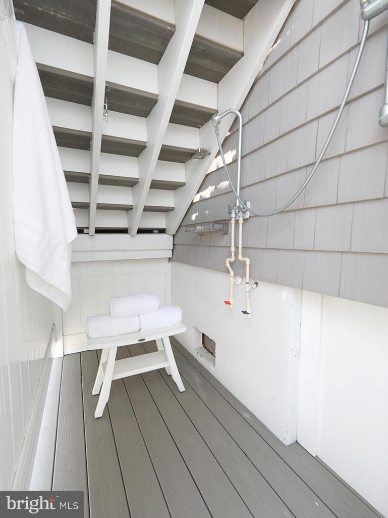 CAPE WINDSOR - Residential