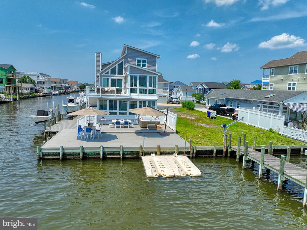 CAPE WINDSOR - Residential