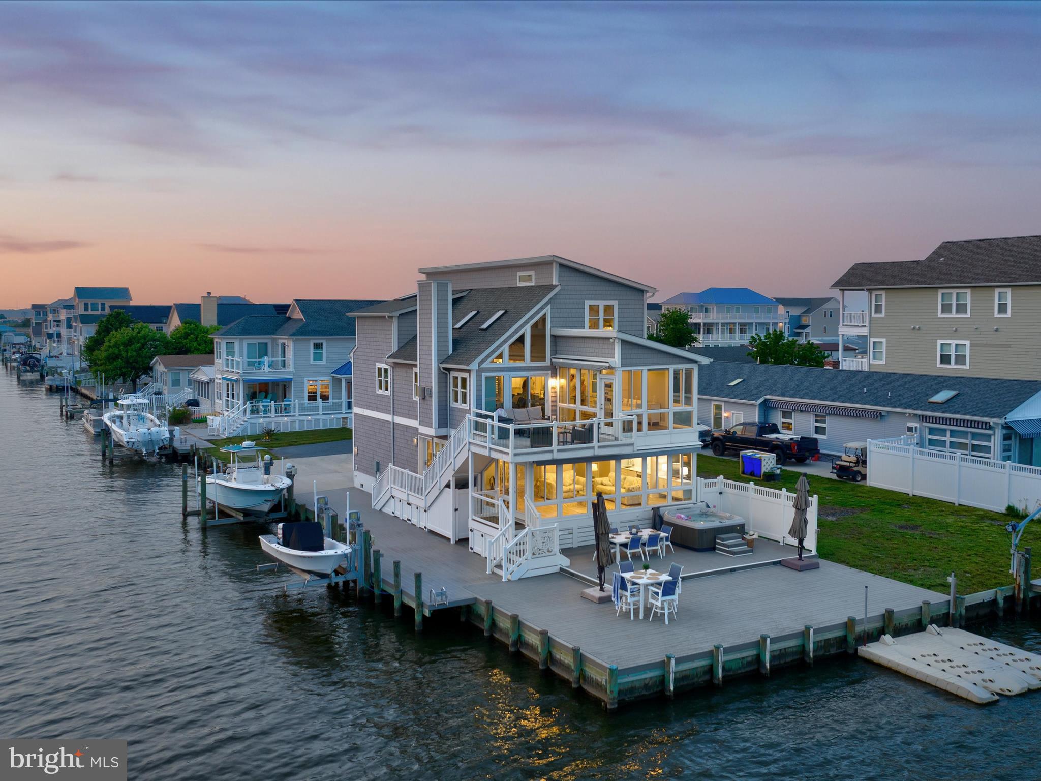 CAPE WINDSOR - Residential