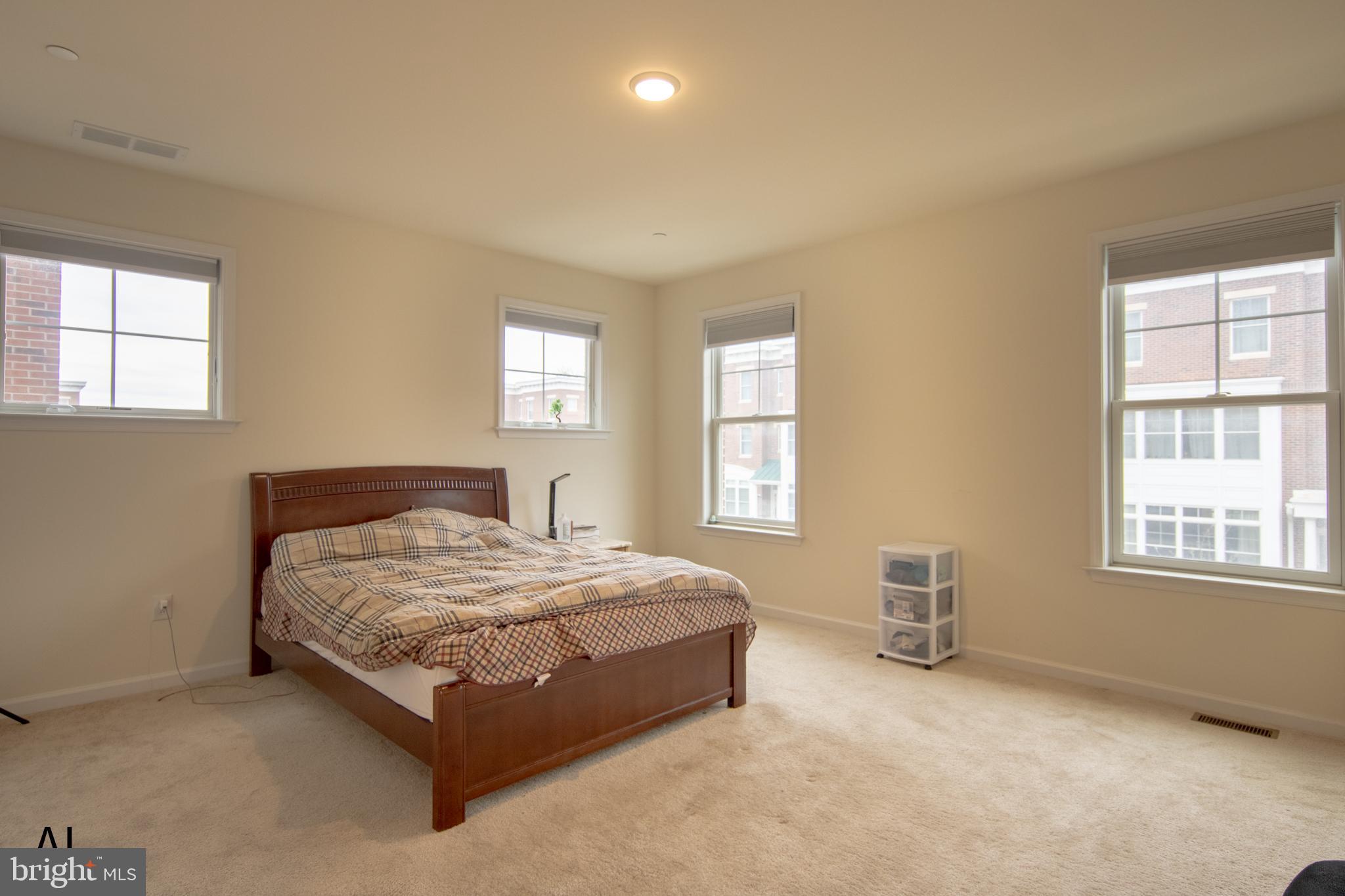 SIENA PLACE - Residential