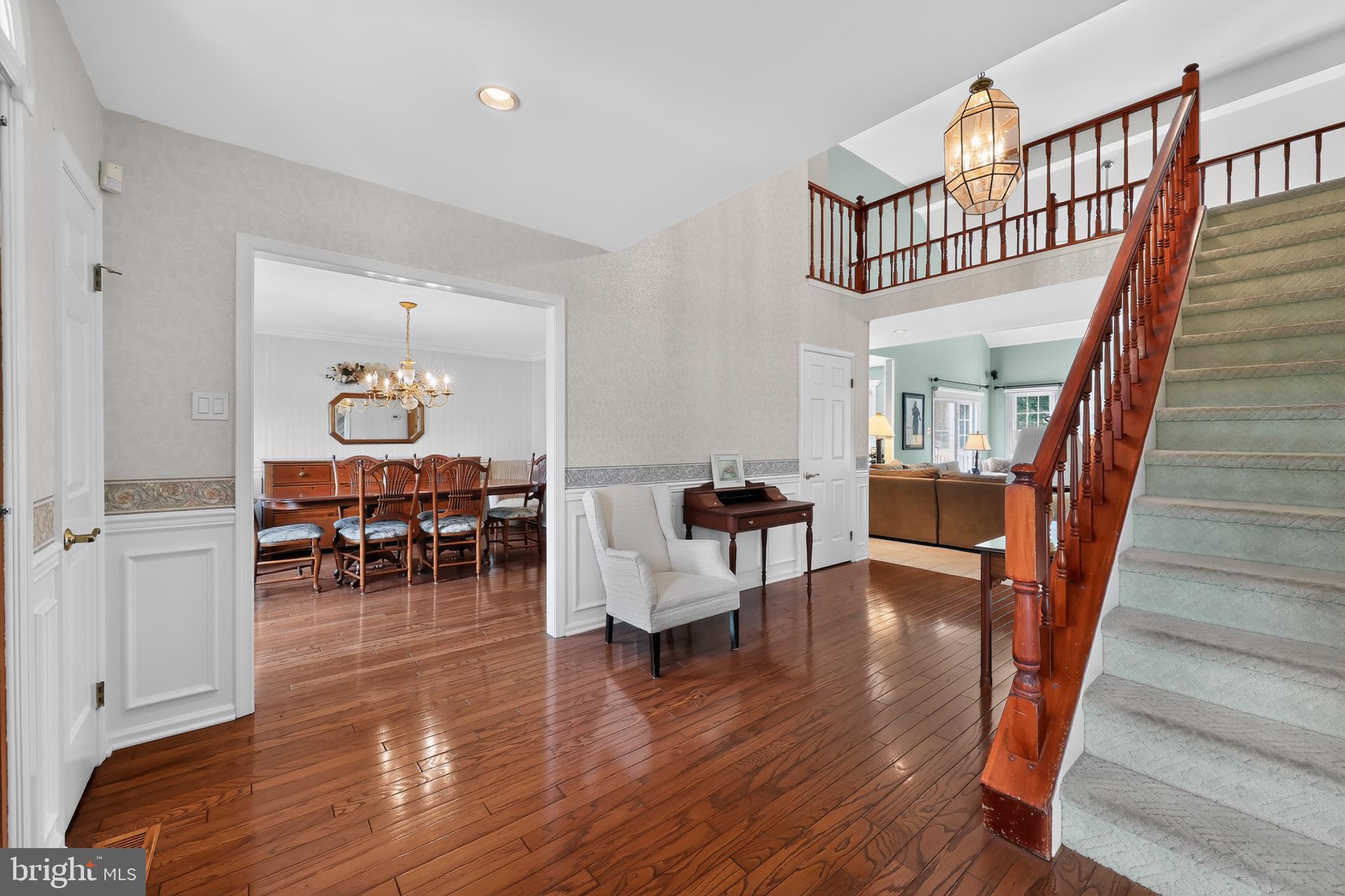 2 TALON COURT