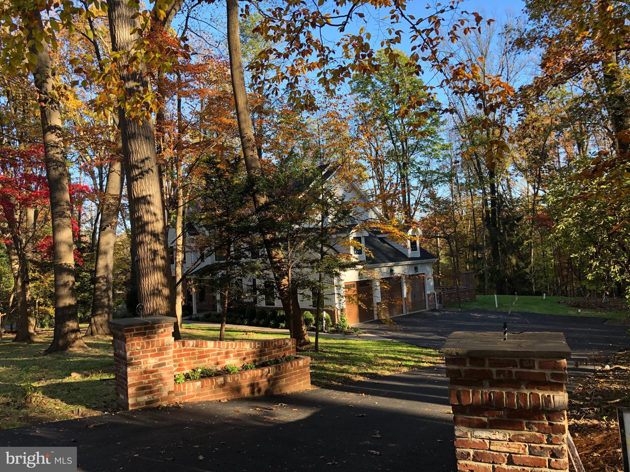 STRAFFORD VILLAGE - Residential