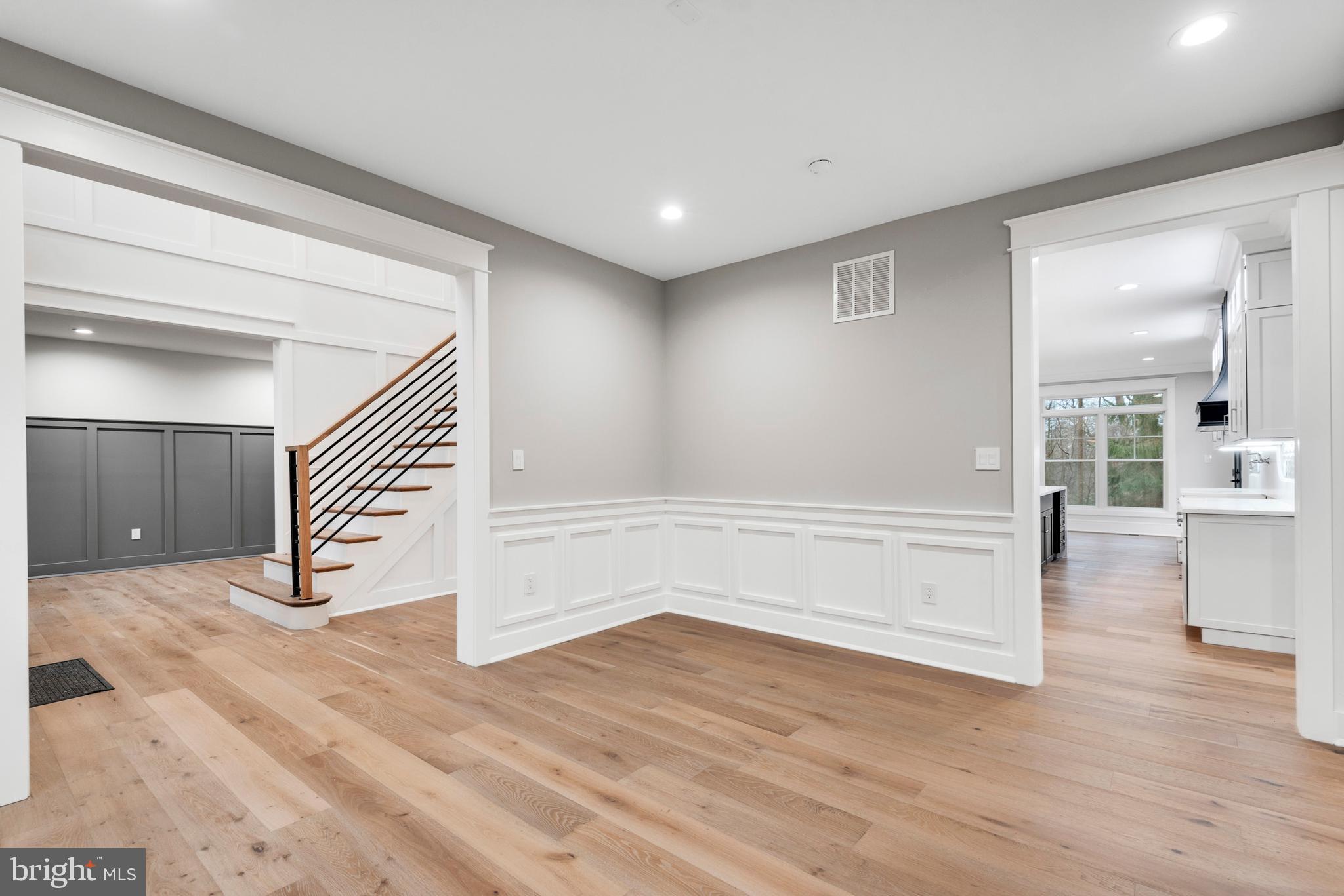 STRAFFORD VILLAGE - Residential