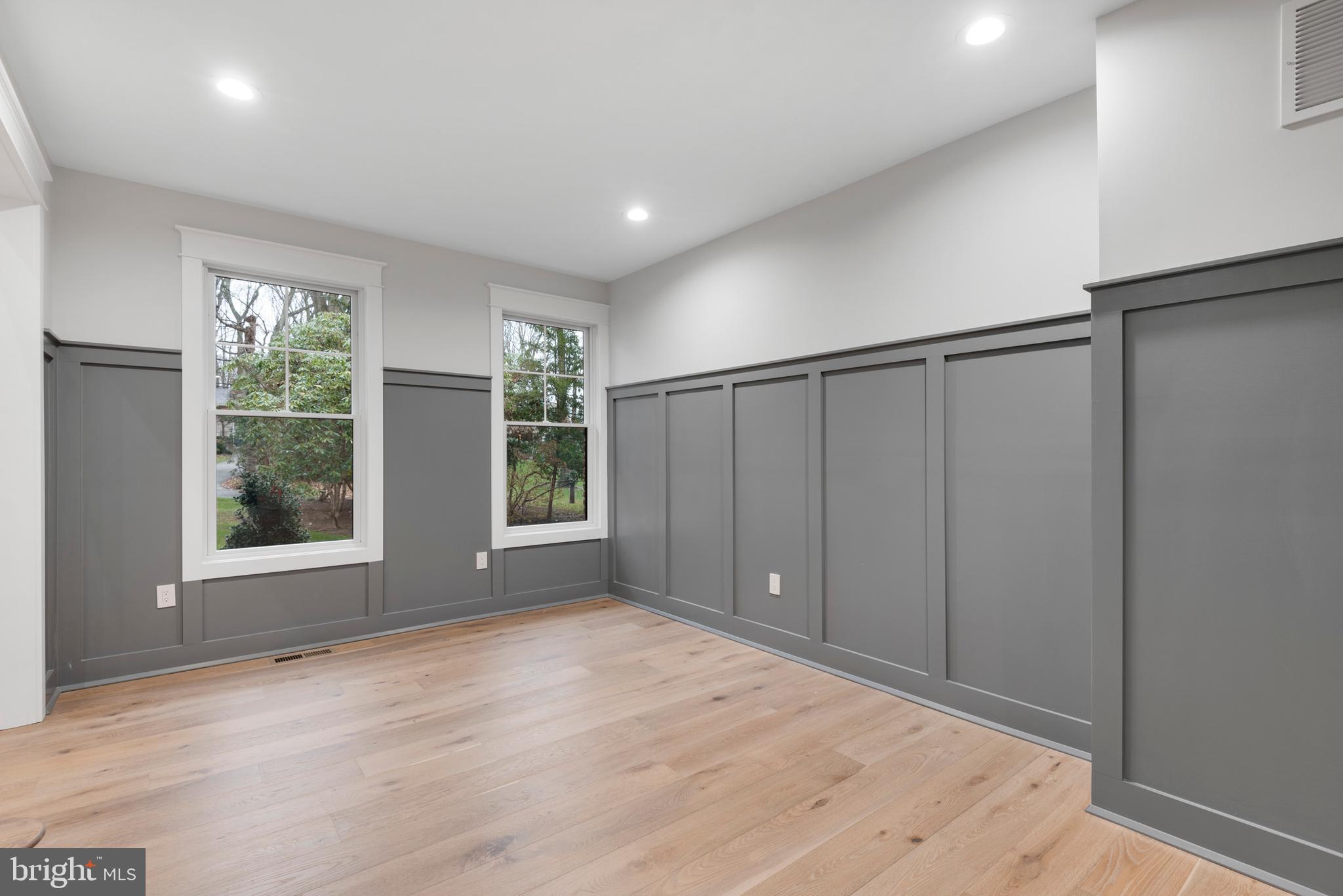 STRAFFORD VILLAGE - Residential