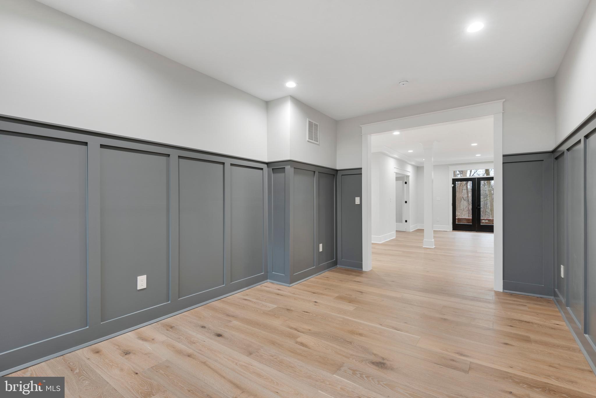 STRAFFORD VILLAGE - Residential