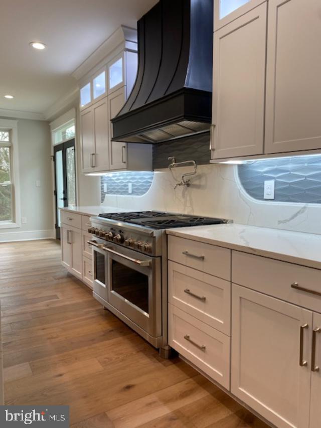 STRAFFORD VILLAGE - Residential