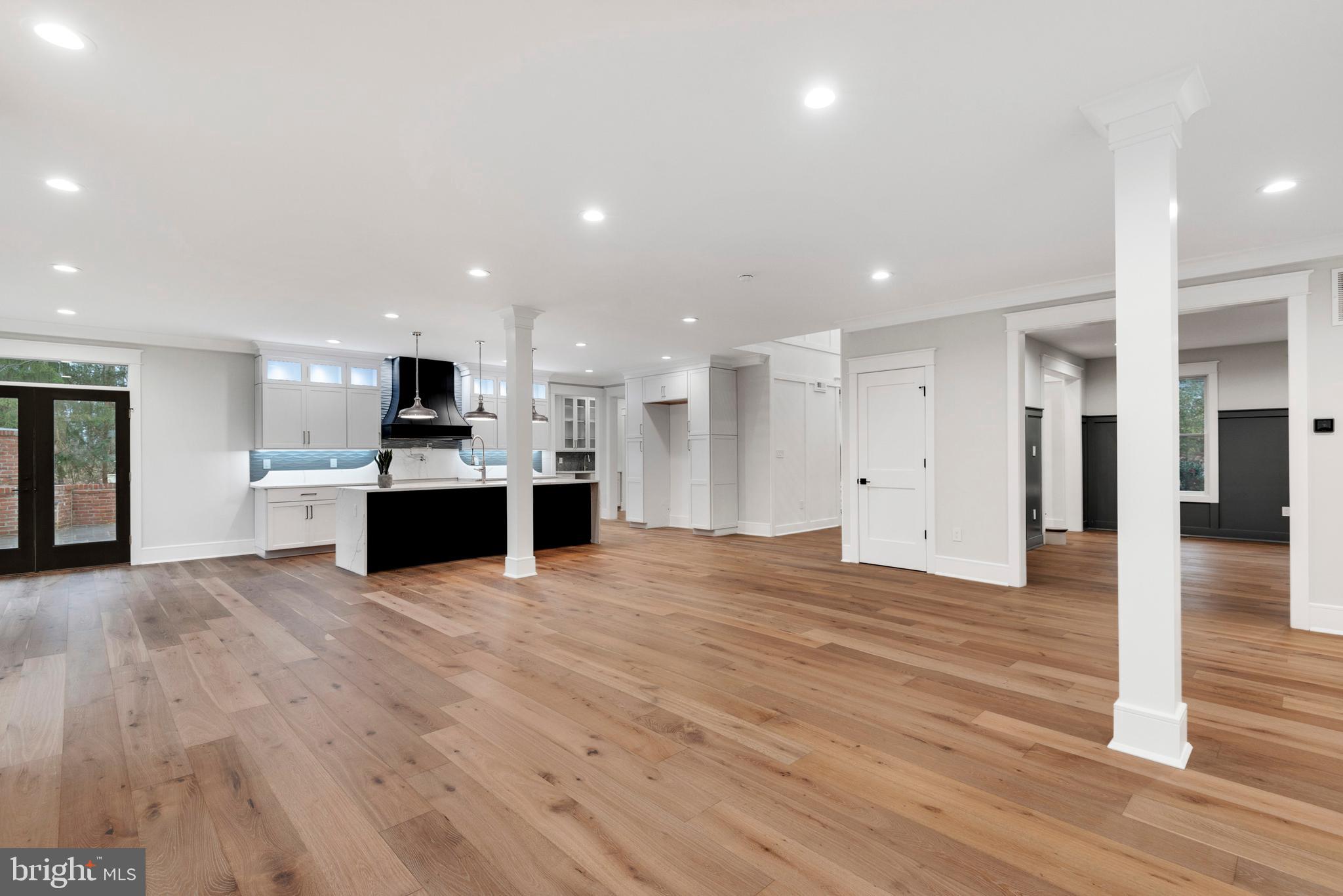 STRAFFORD VILLAGE - Residential