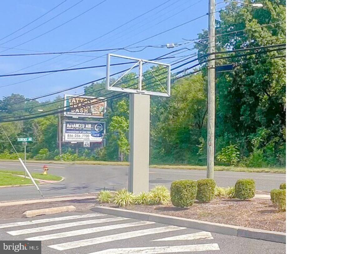 340 S WHITE HORSE PIKE