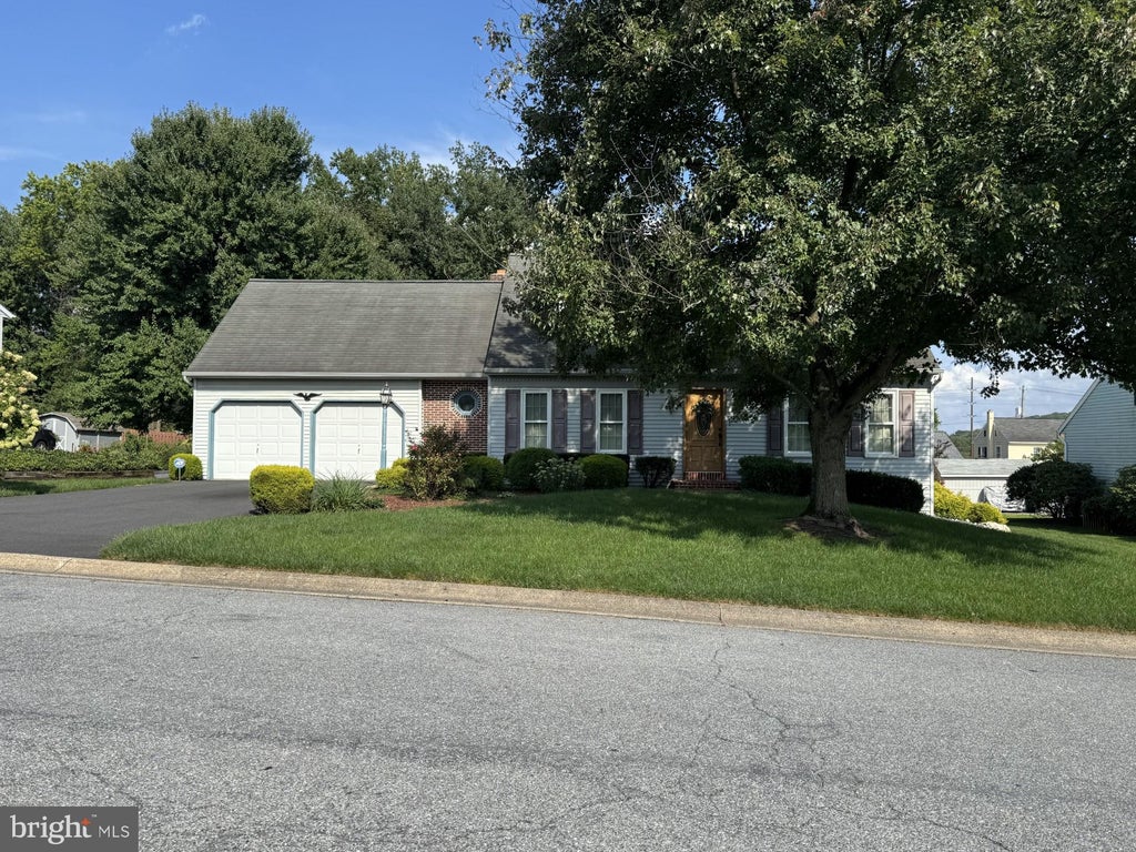 Photo of 3478 Coronet Avenue, LANCASTER, PA 17601 (MLS # PALA2094566)