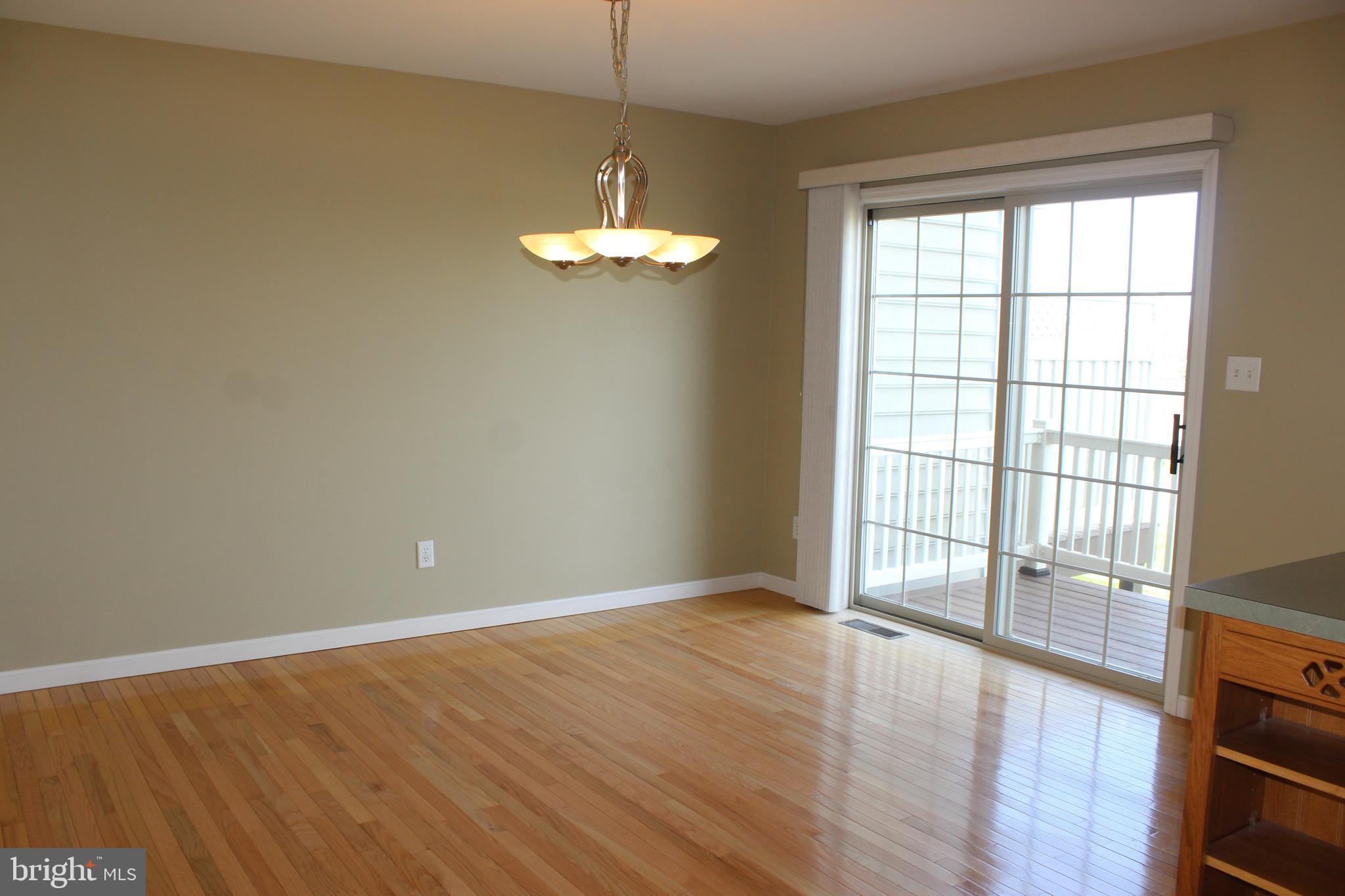 CHELSEA MANOR - Residential