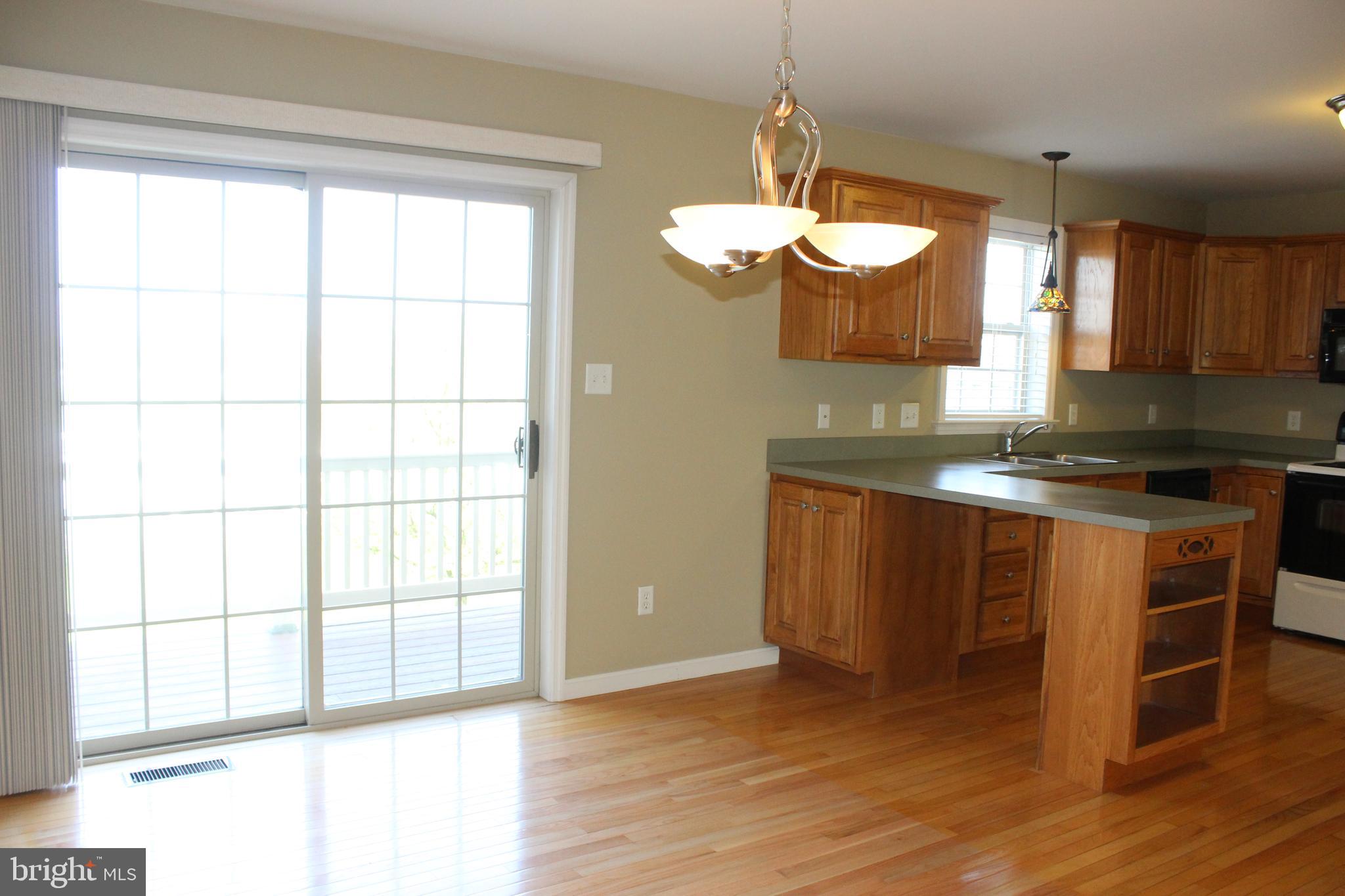 CHELSEA MANOR - Residential