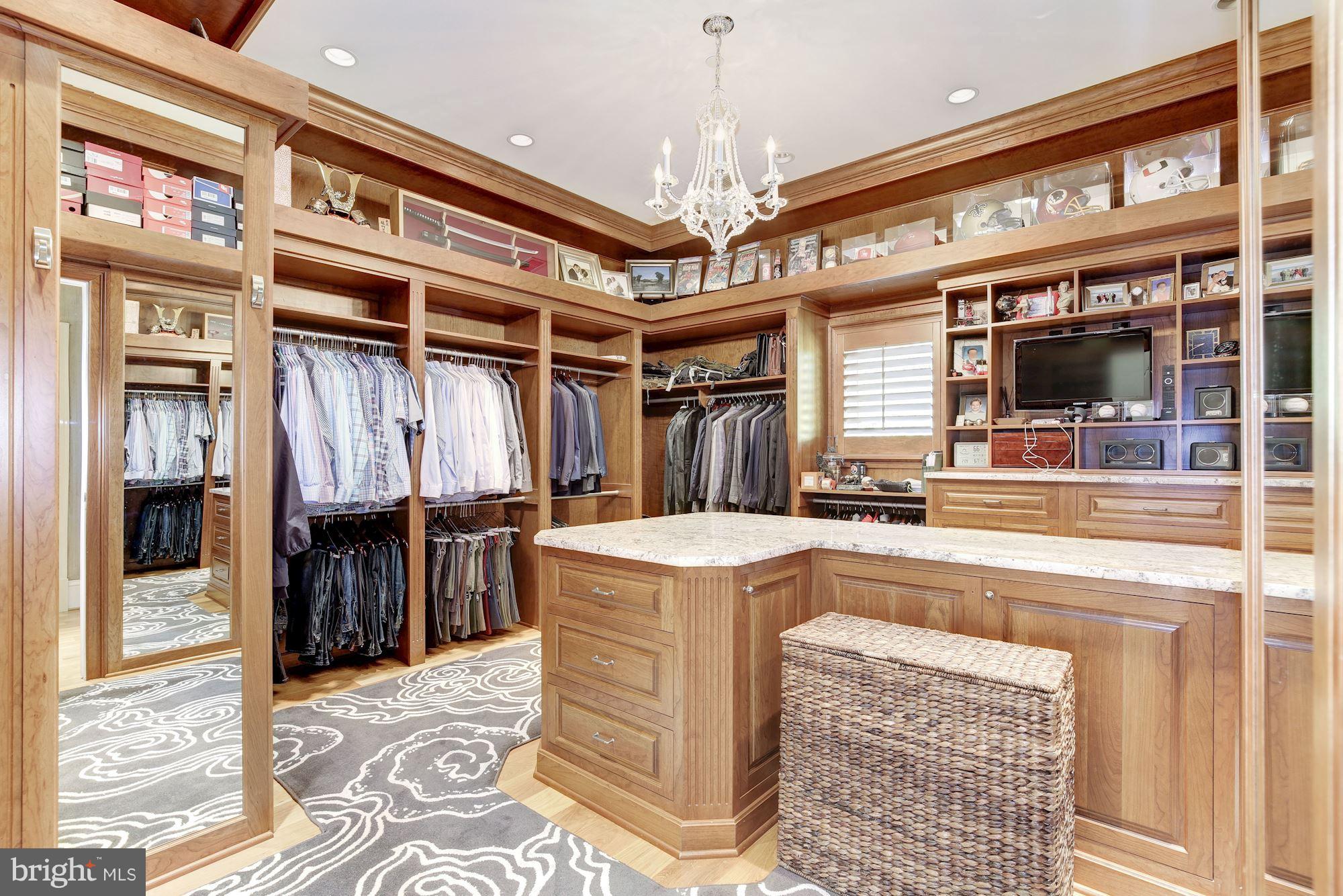 BRADLEY HILLS GROVE - Residential