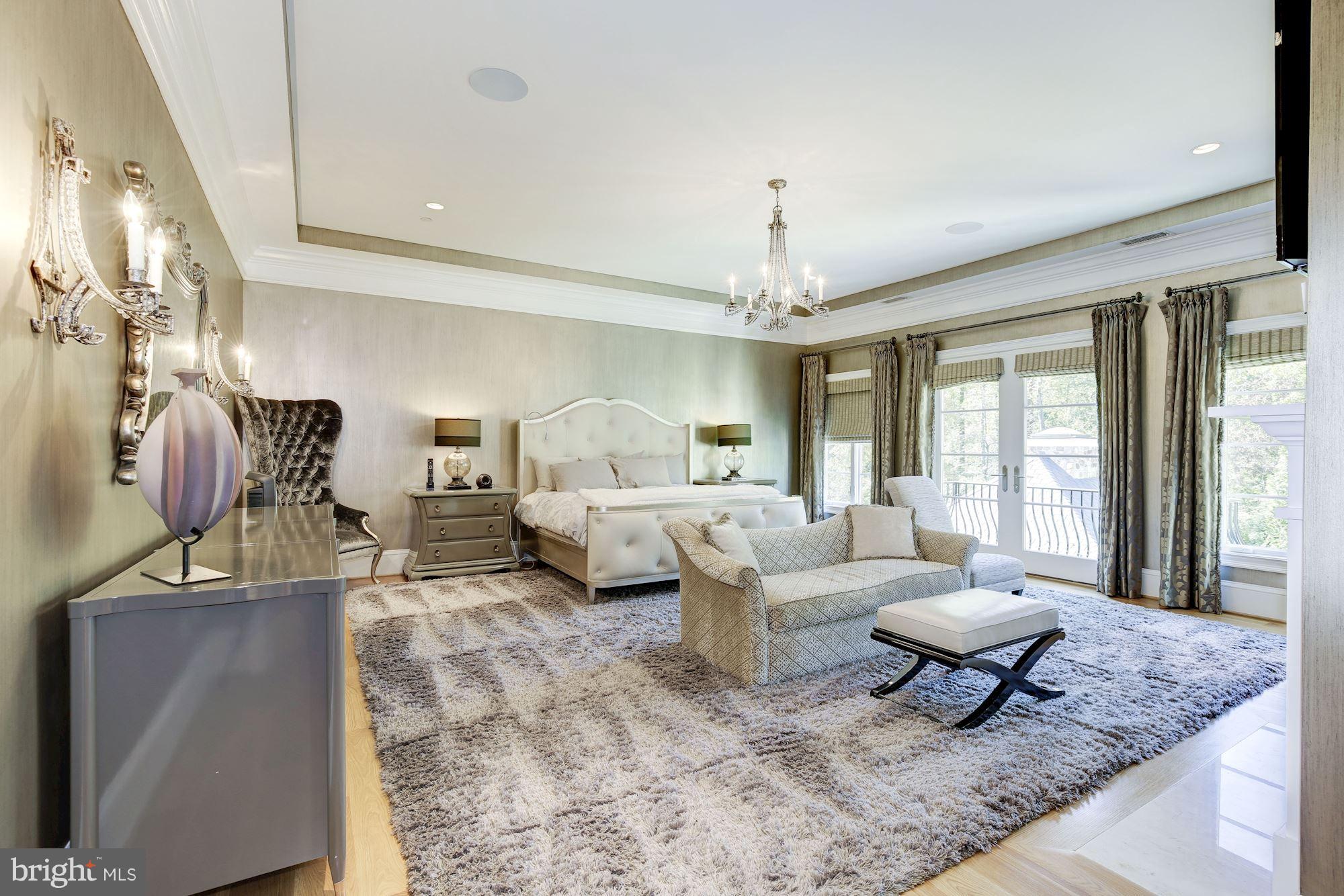 BRADLEY HILLS GROVE - Residential