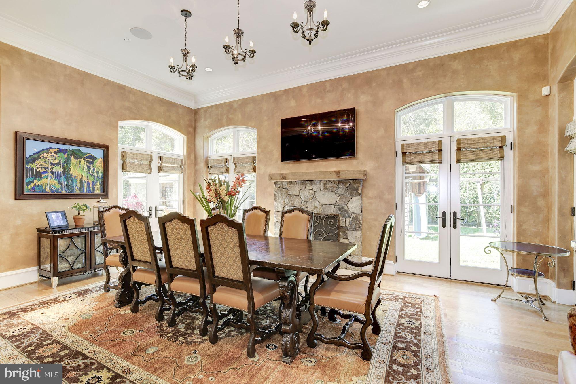 BRADLEY HILLS GROVE - Residential