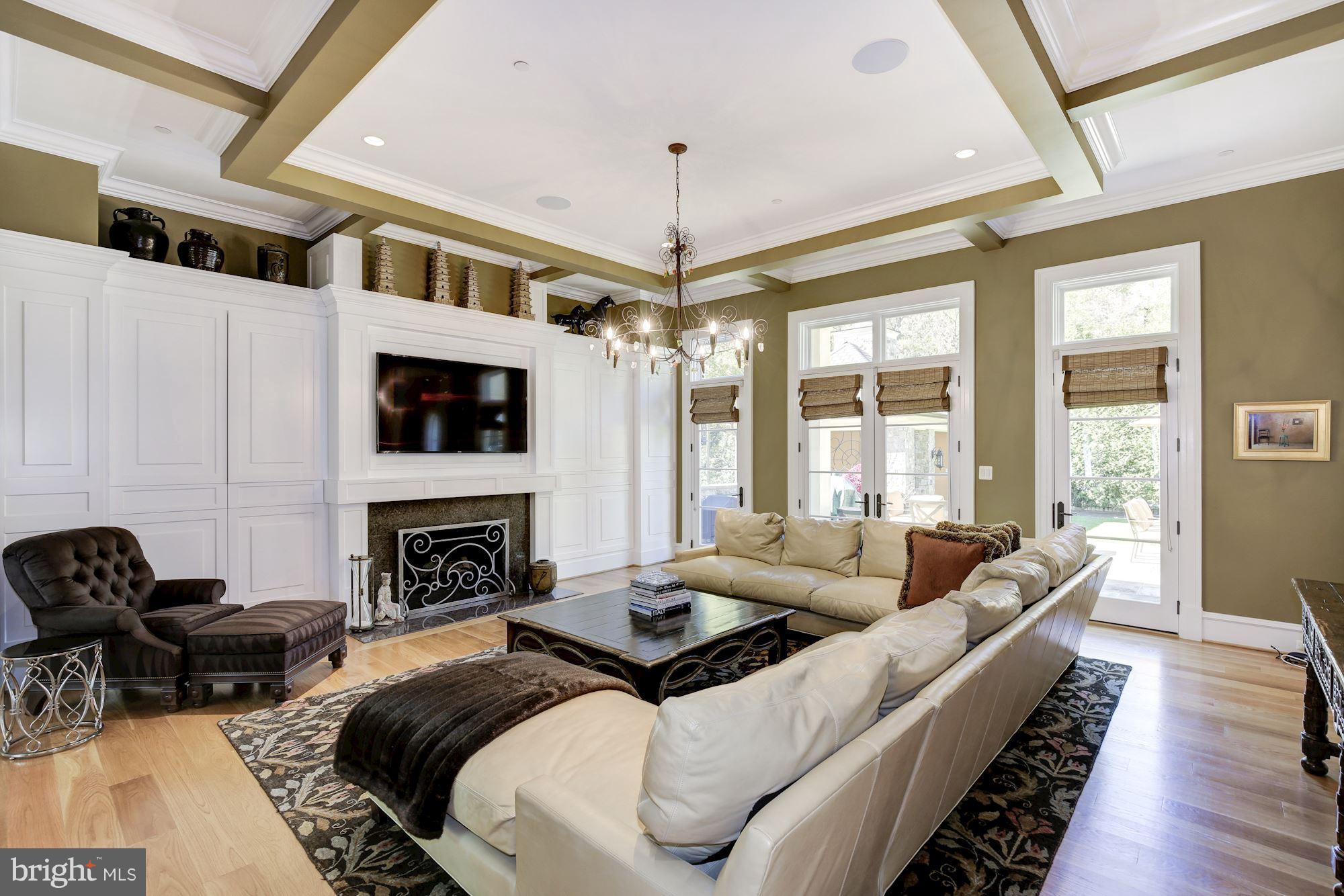 BRADLEY HILLS GROVE - Residential