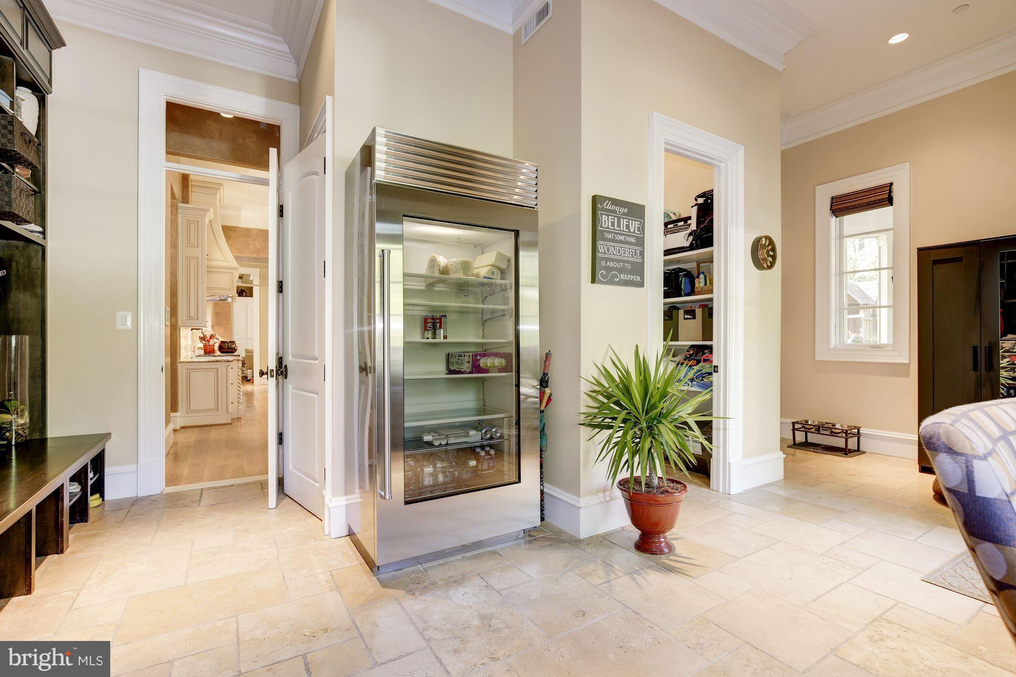 BRADLEY HILLS GROVE - Residential