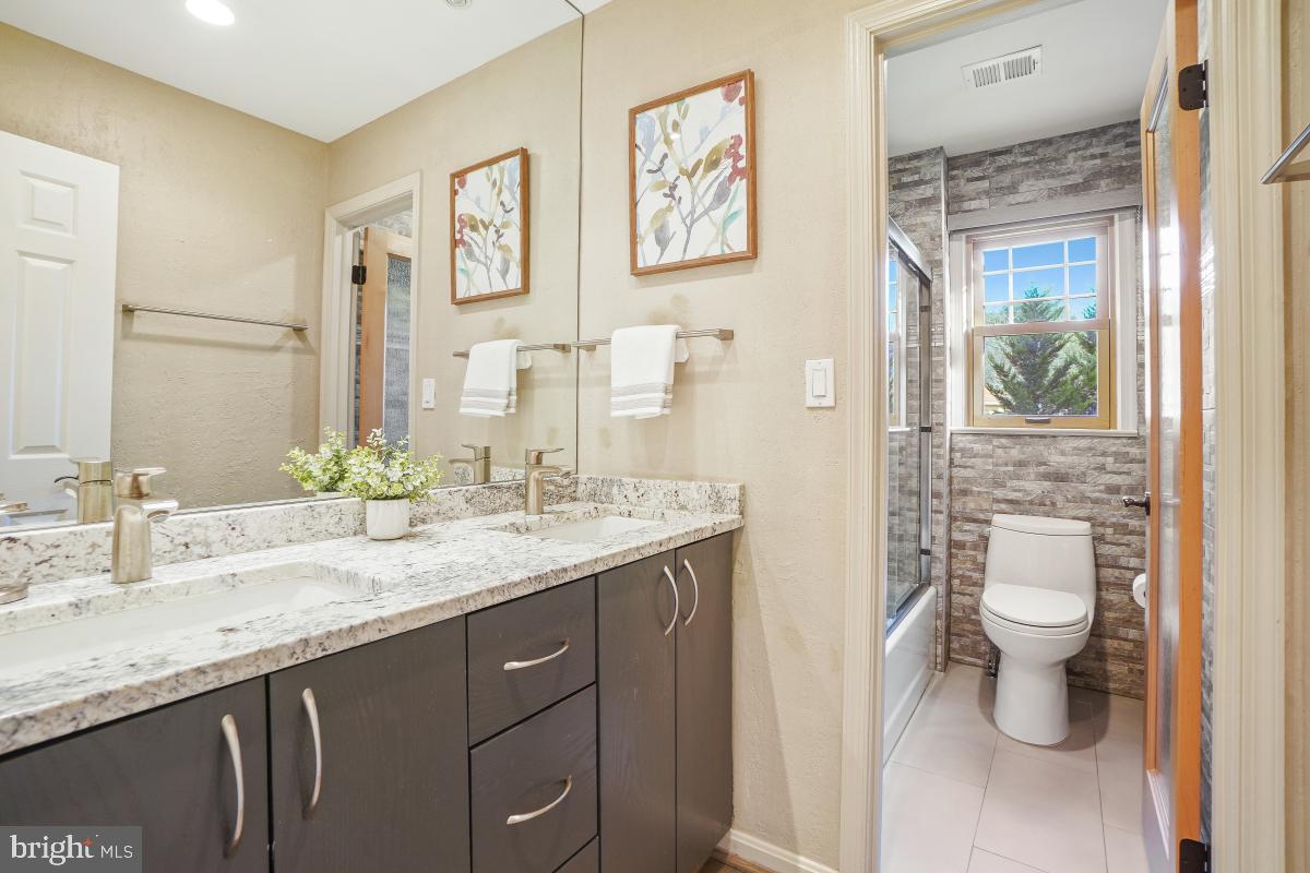 BEDFORDSHIRE - Residential