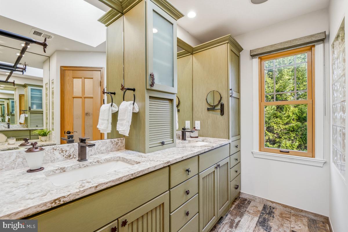 BEDFORDSHIRE - Residential