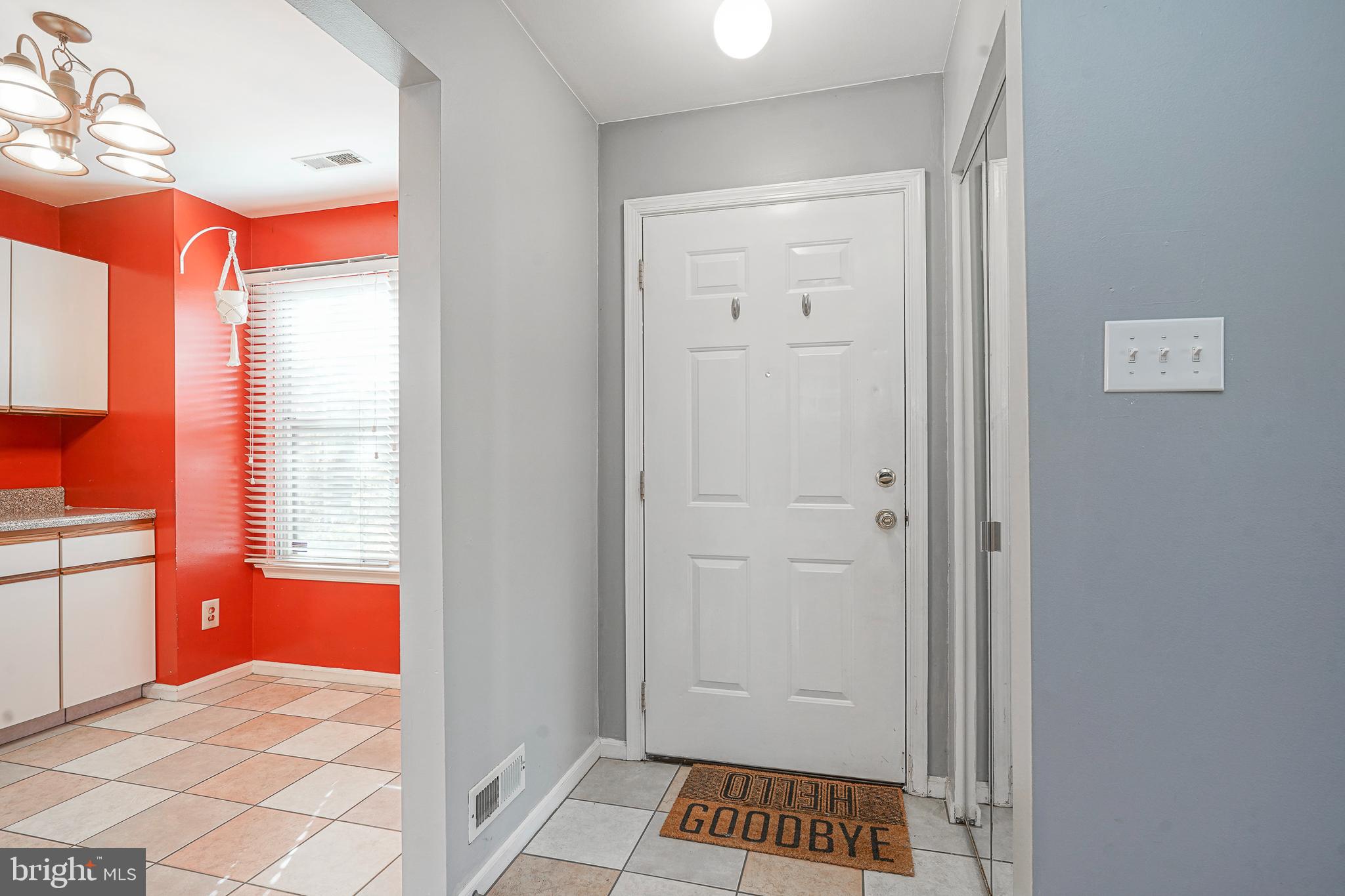 1607 HAWTHORNE COURT