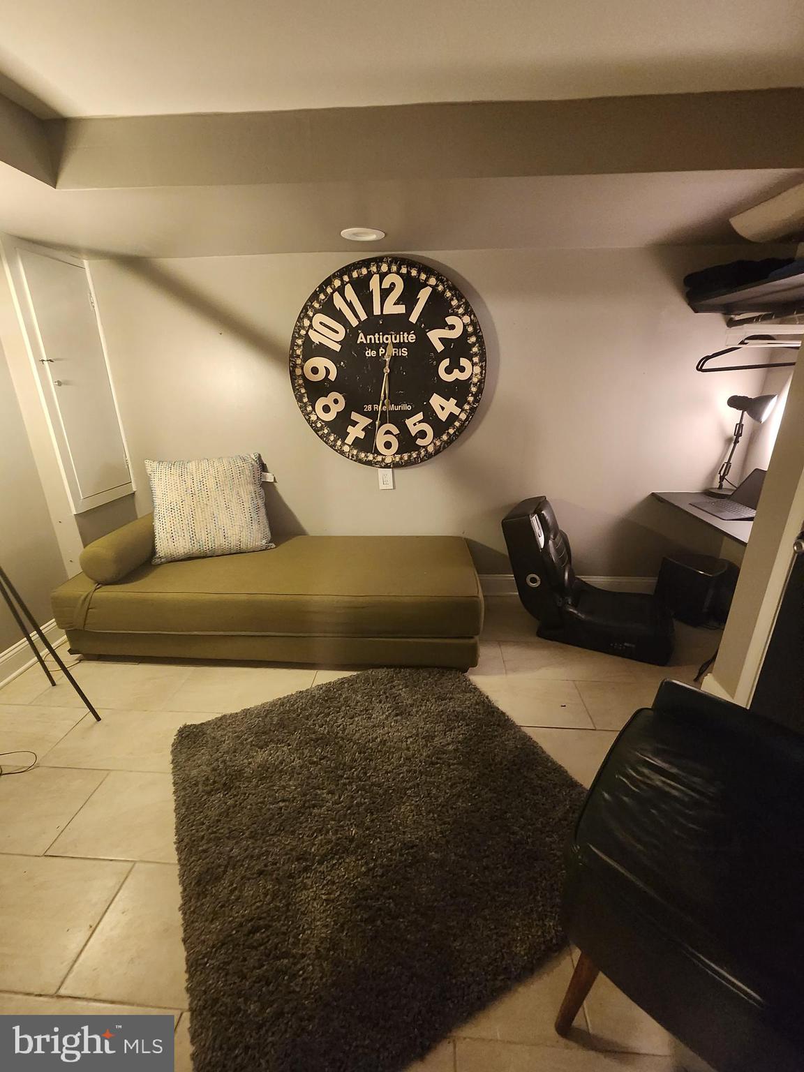 HOLLYWOOD - Residential Lease