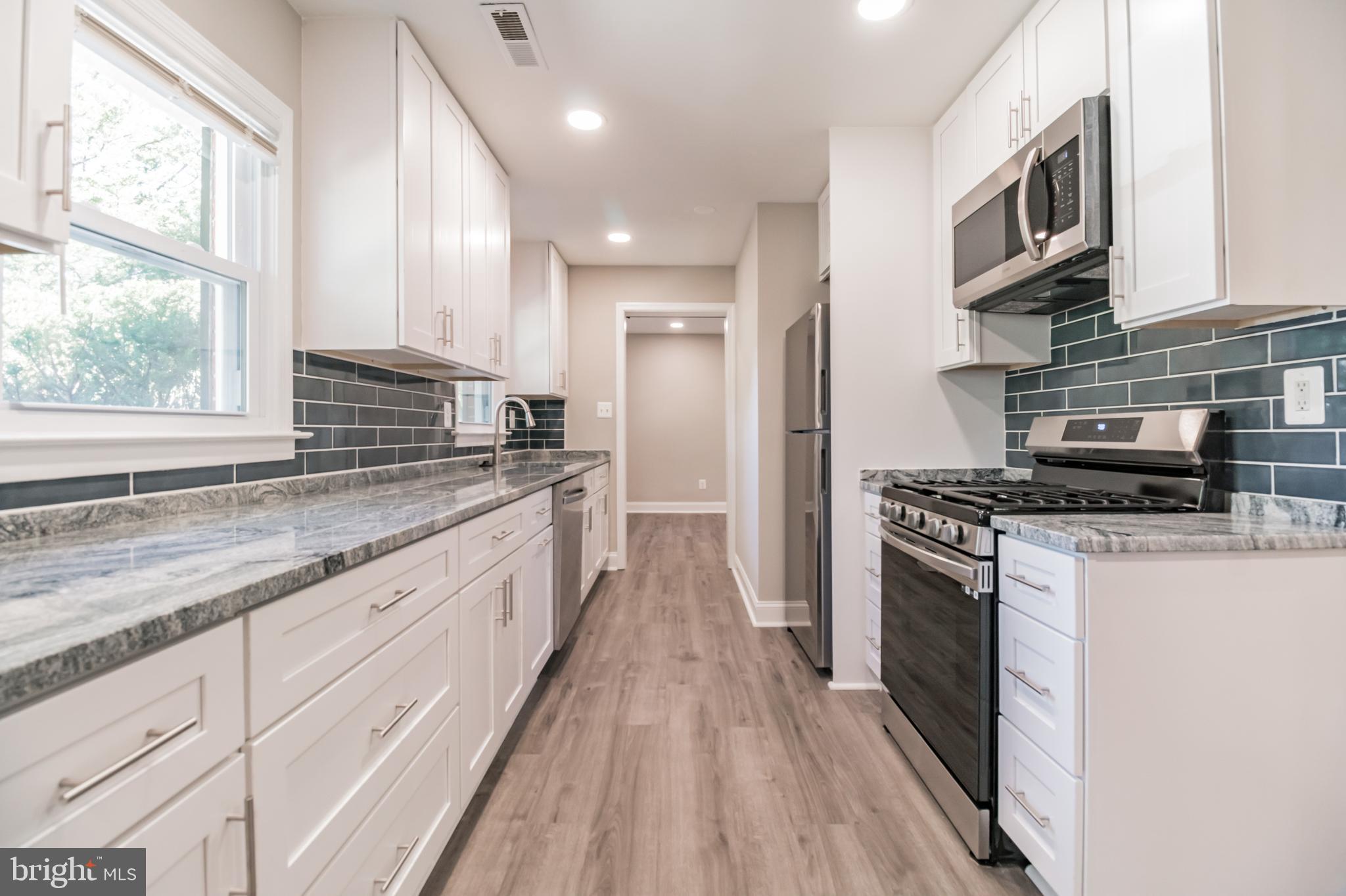 DALE CITY - Residential Lease