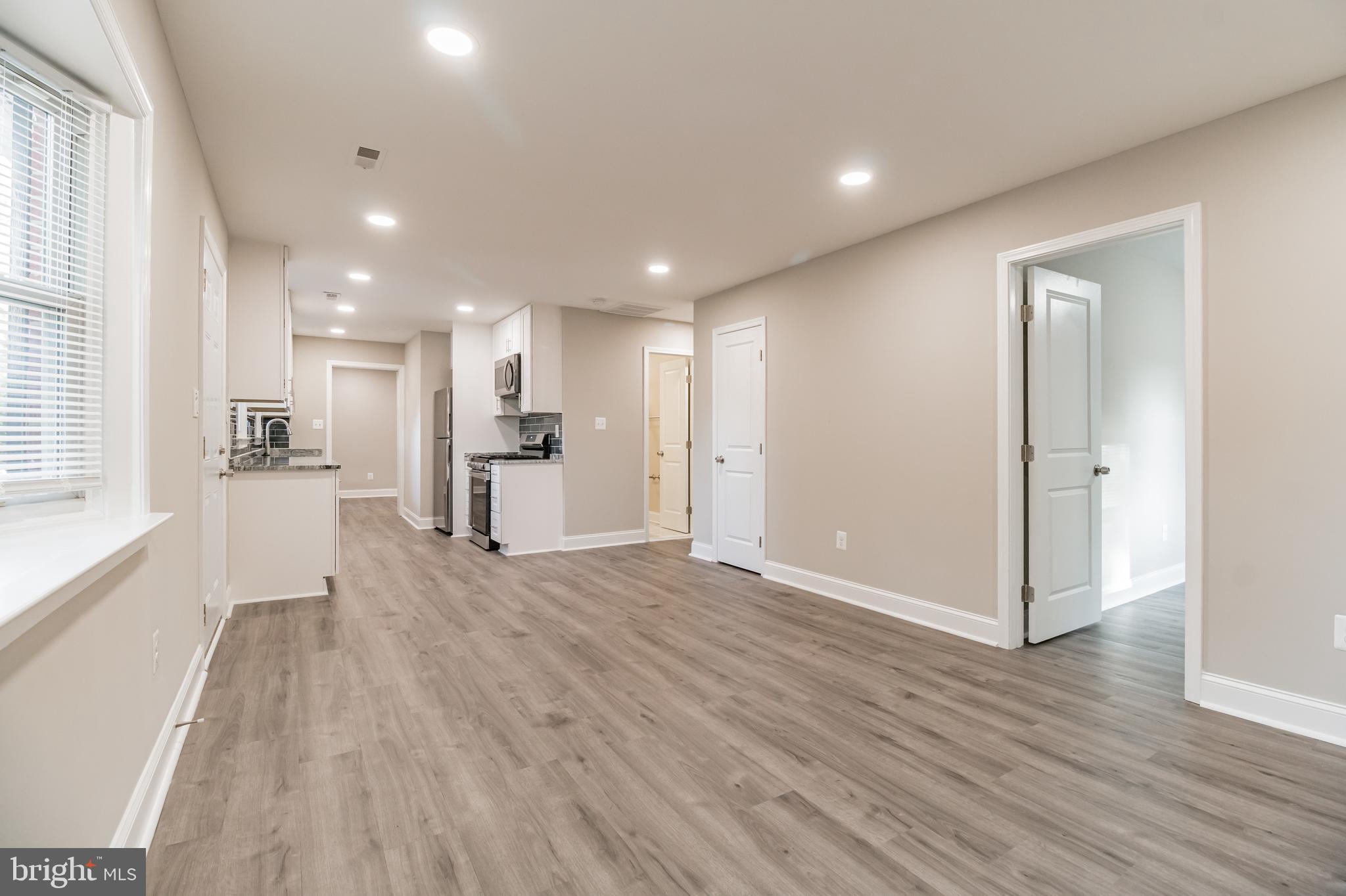 DALE CITY - Residential Lease