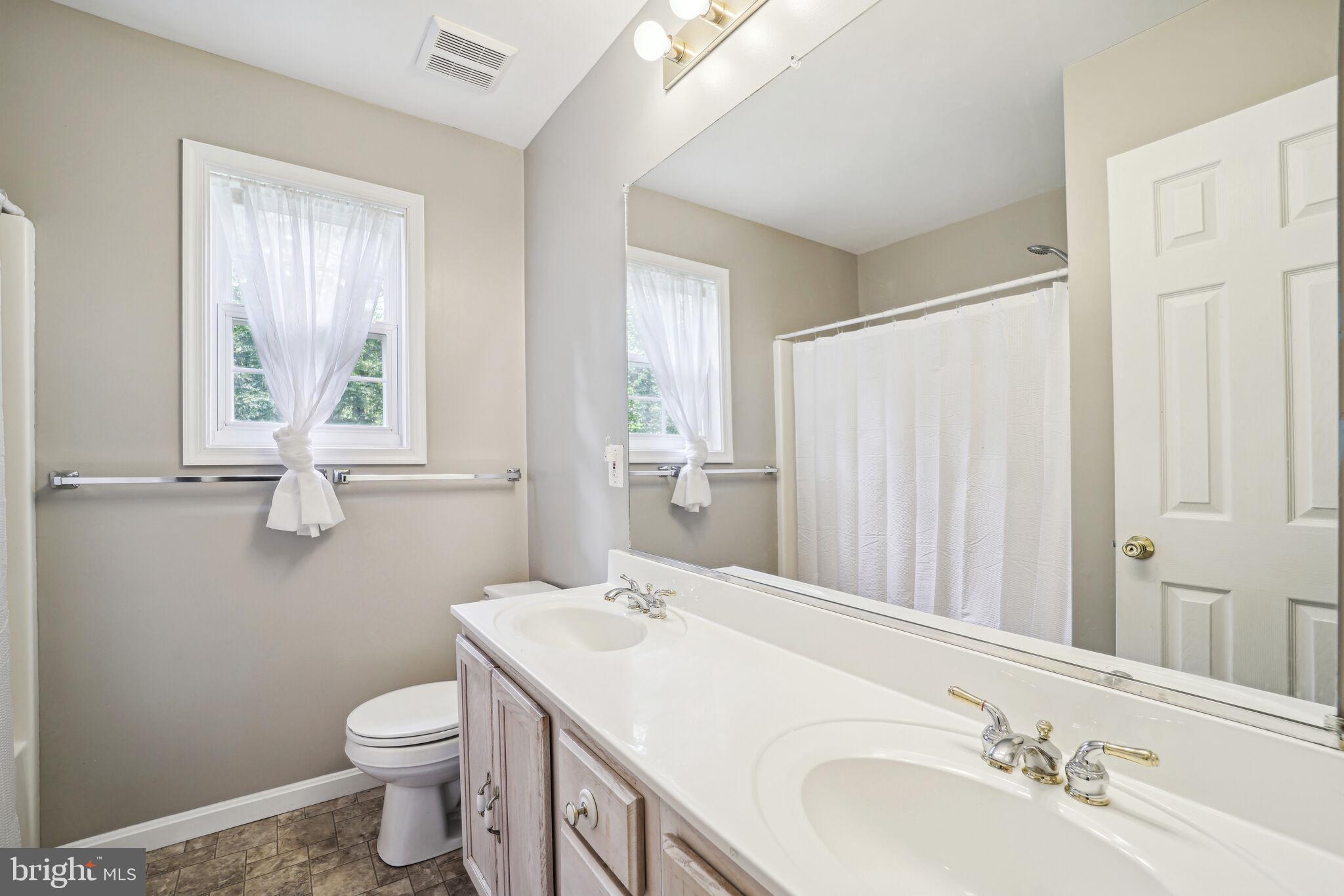 HIDDEN ACRES - Residential