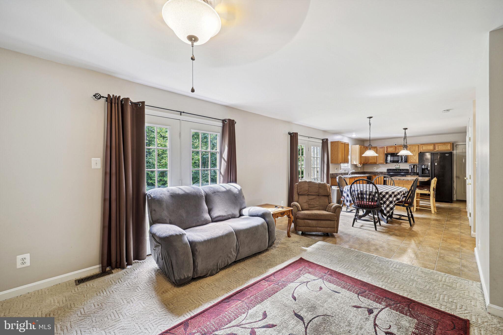 HIDDEN ACRES - Residential