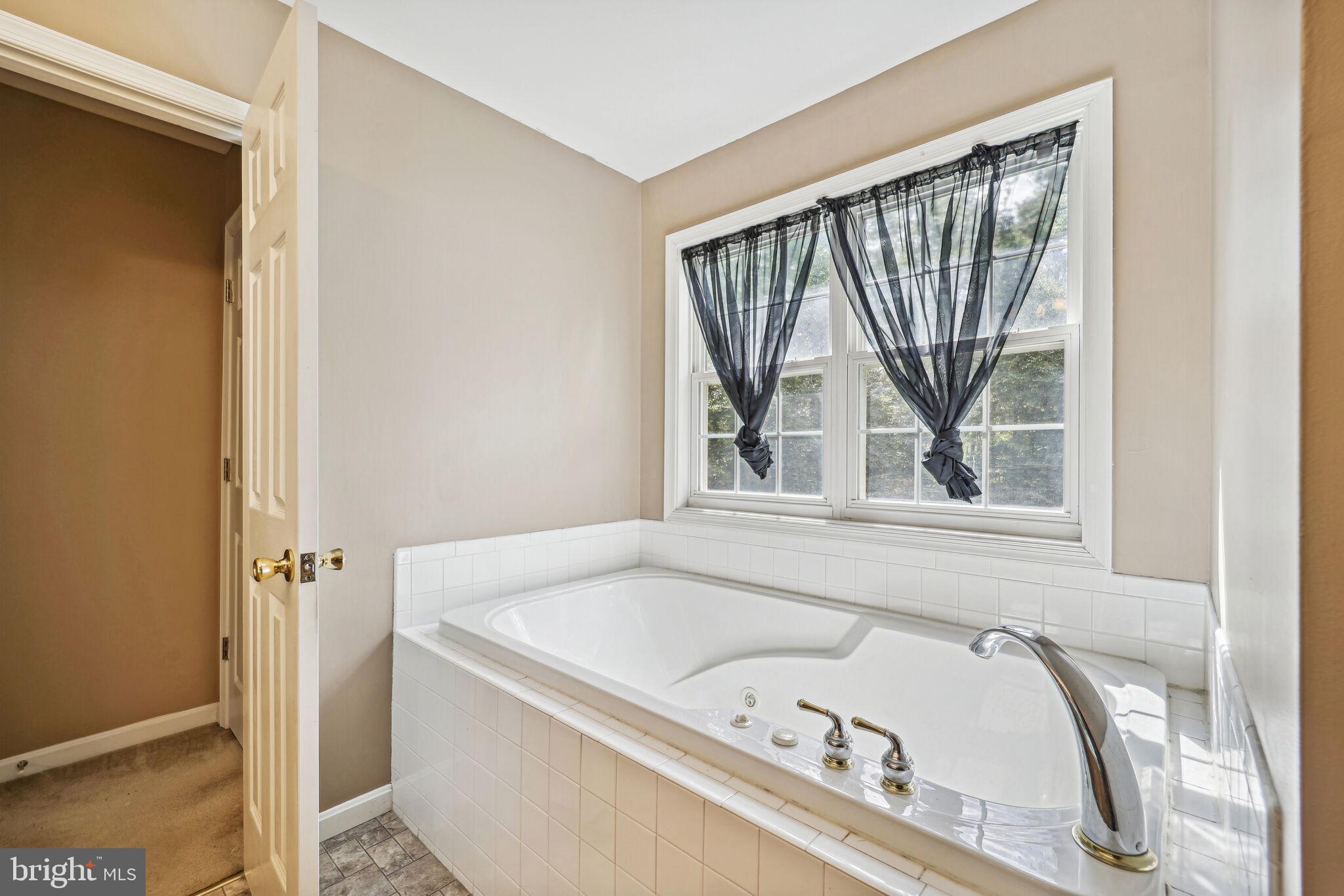 HIDDEN ACRES - Residential