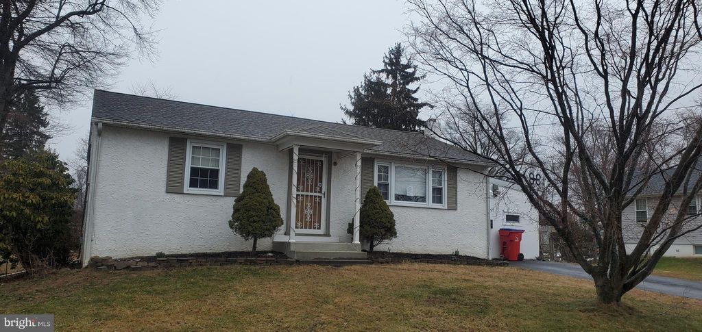 Photo of 345 Fir Street, WARMINSTER, PA 18974 (MLS # PABU2114318)
