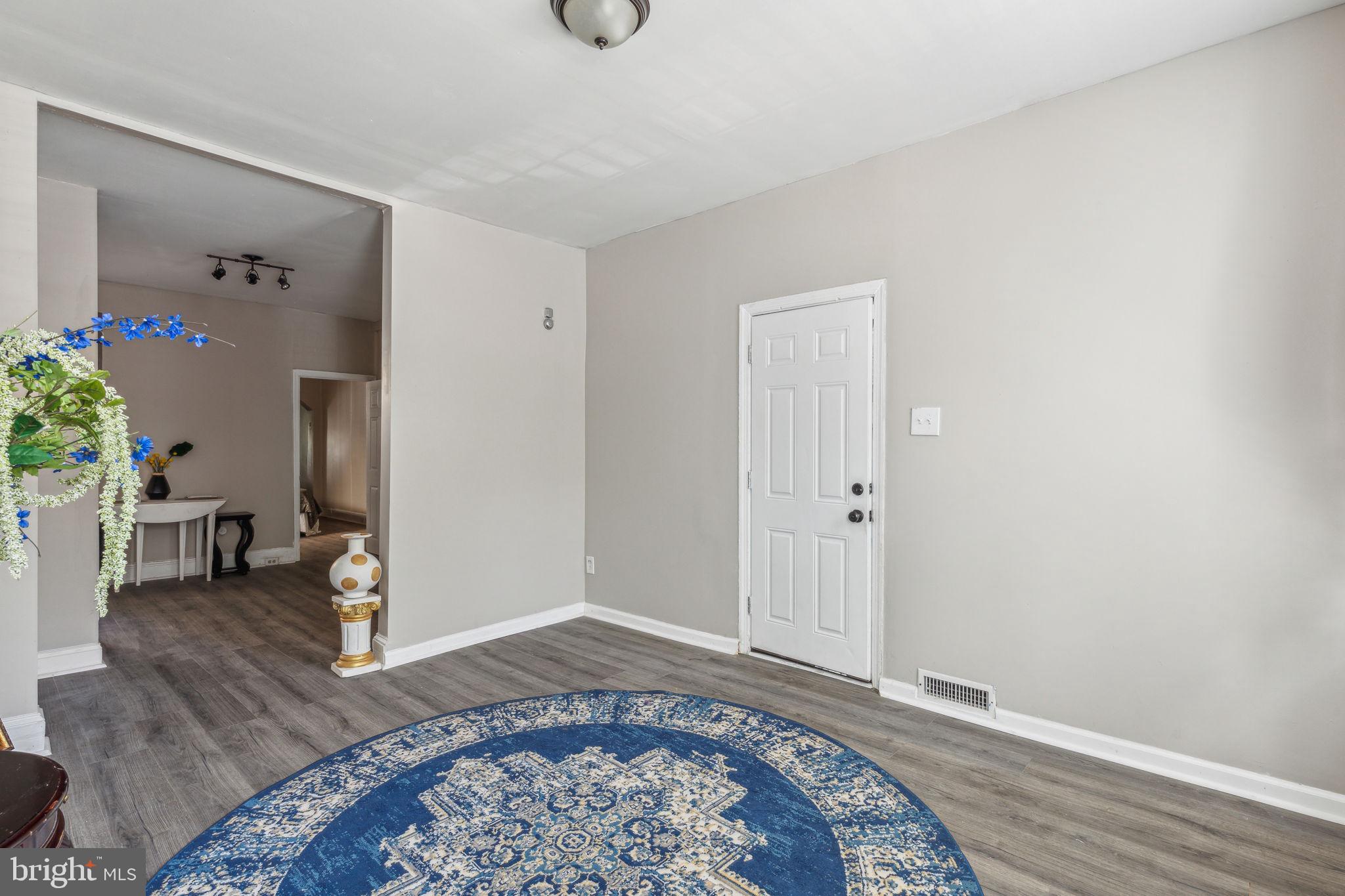 POINT BREEZE - Residential