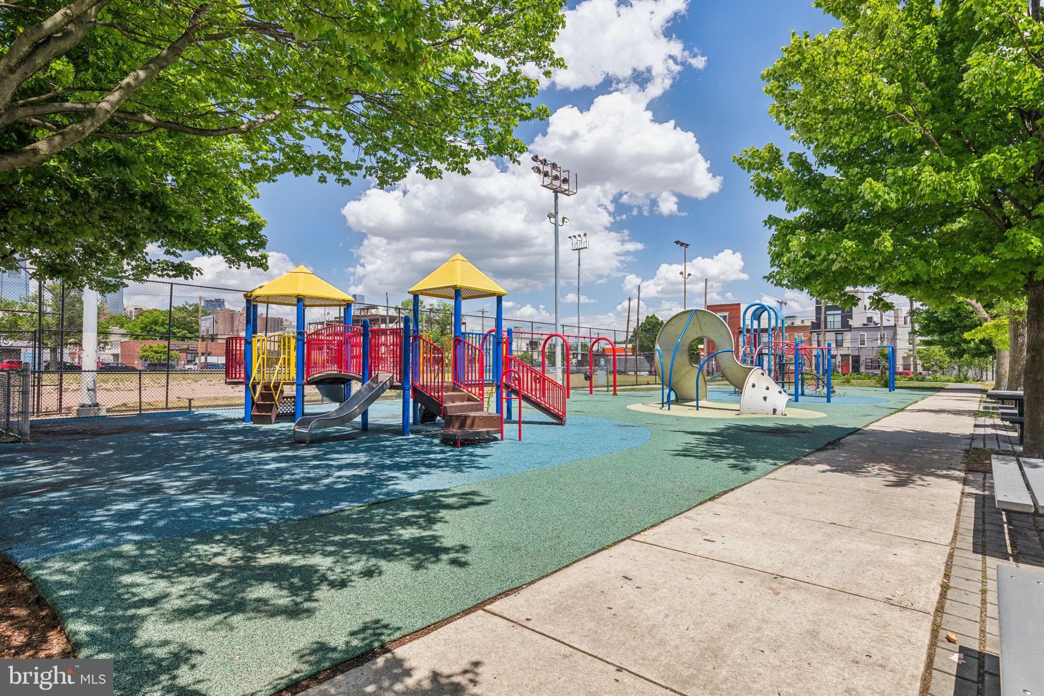 POINT BREEZE - Residential