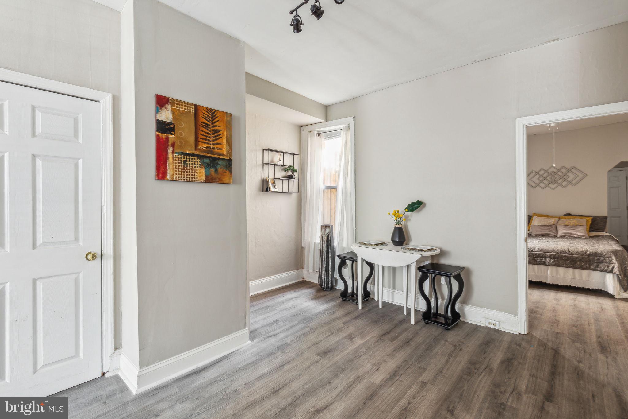 POINT BREEZE - Residential