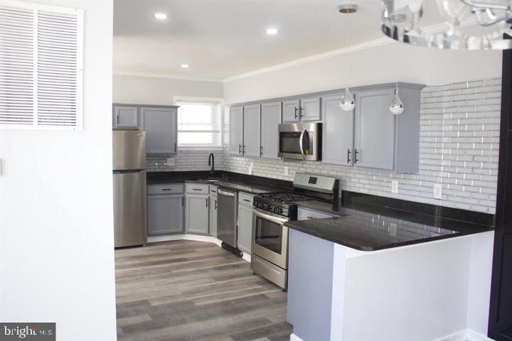 ROSEMONT - Residential