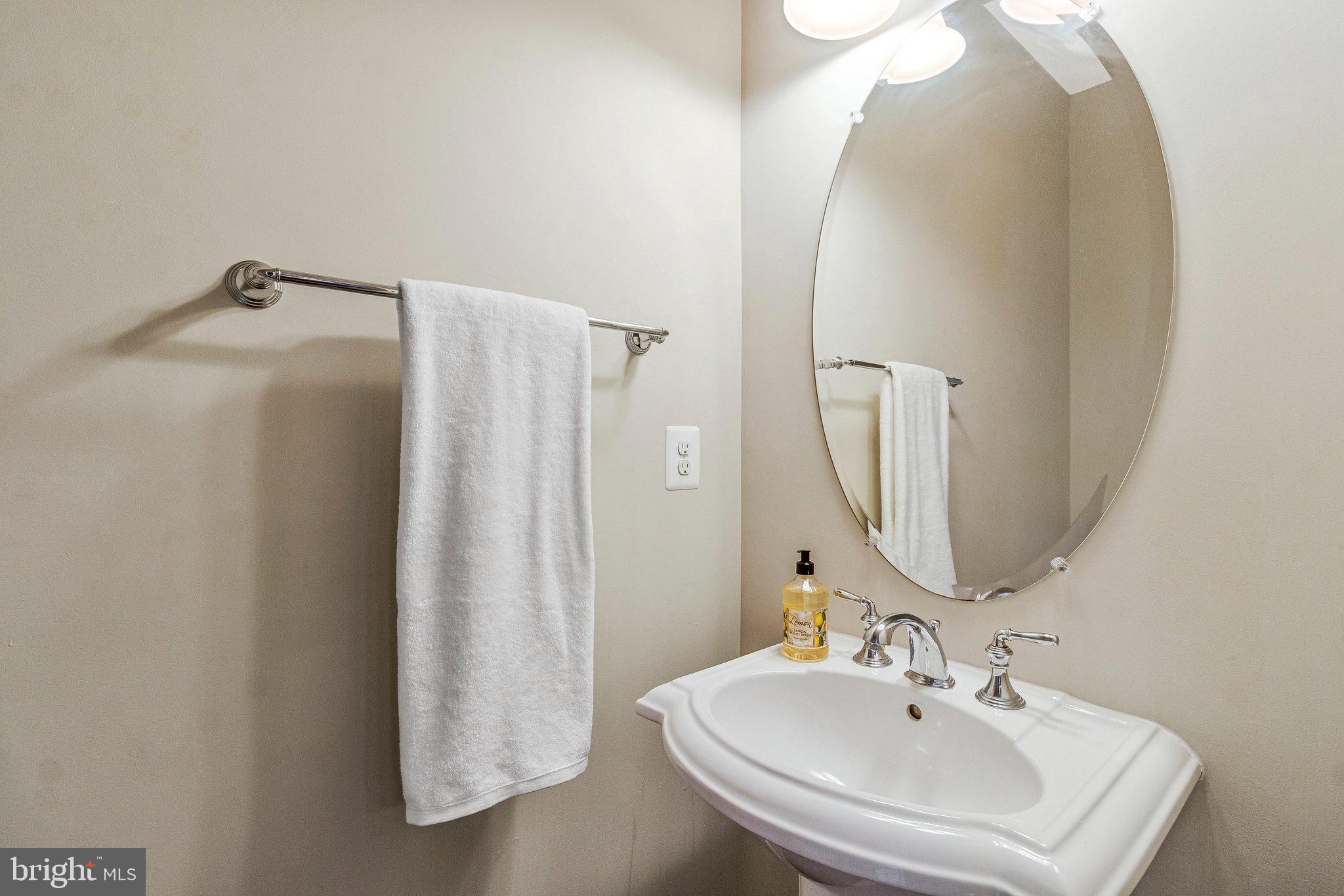 FOXHALL - Residential Lease