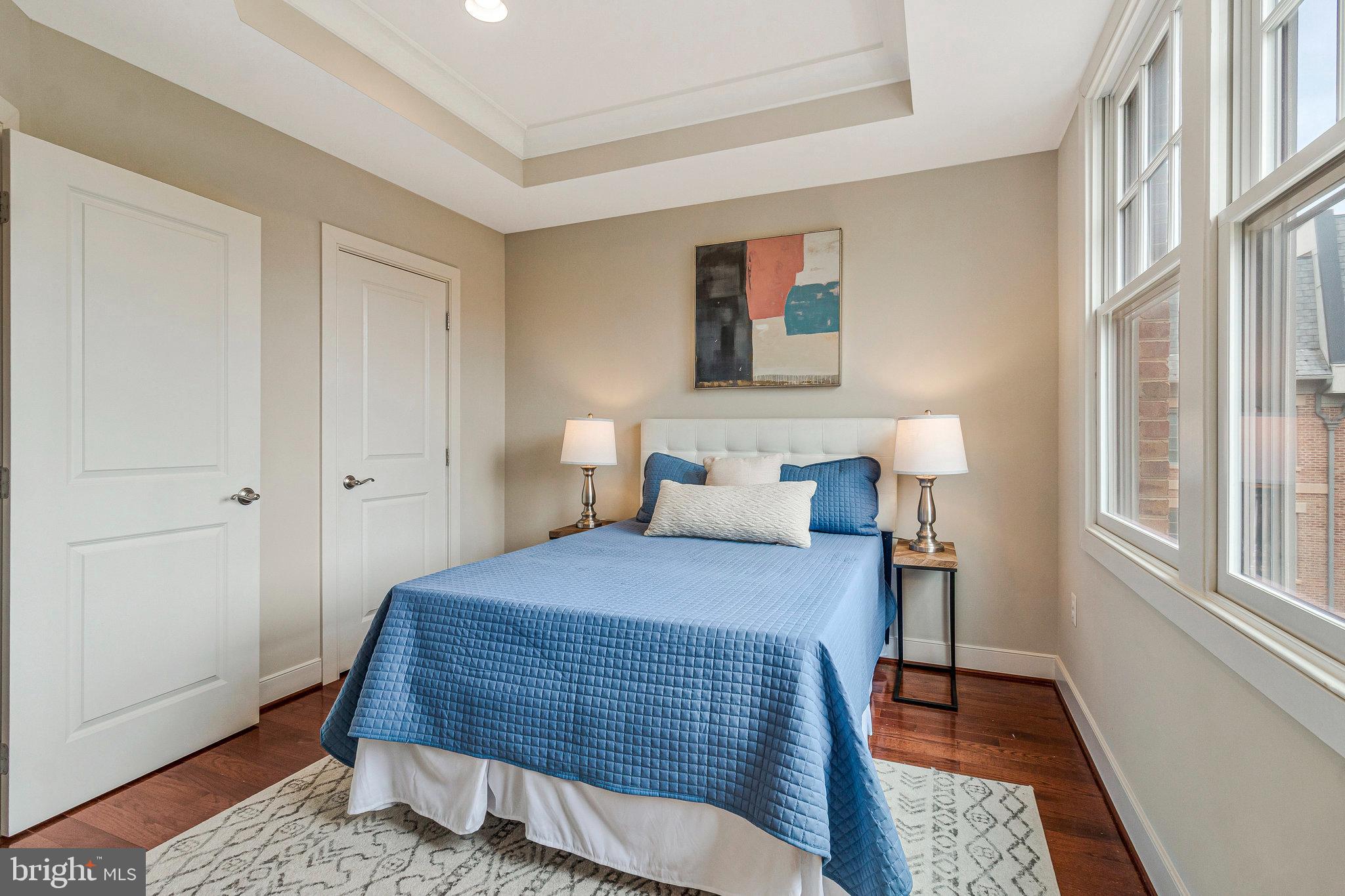 FOXHALL - Residential Lease