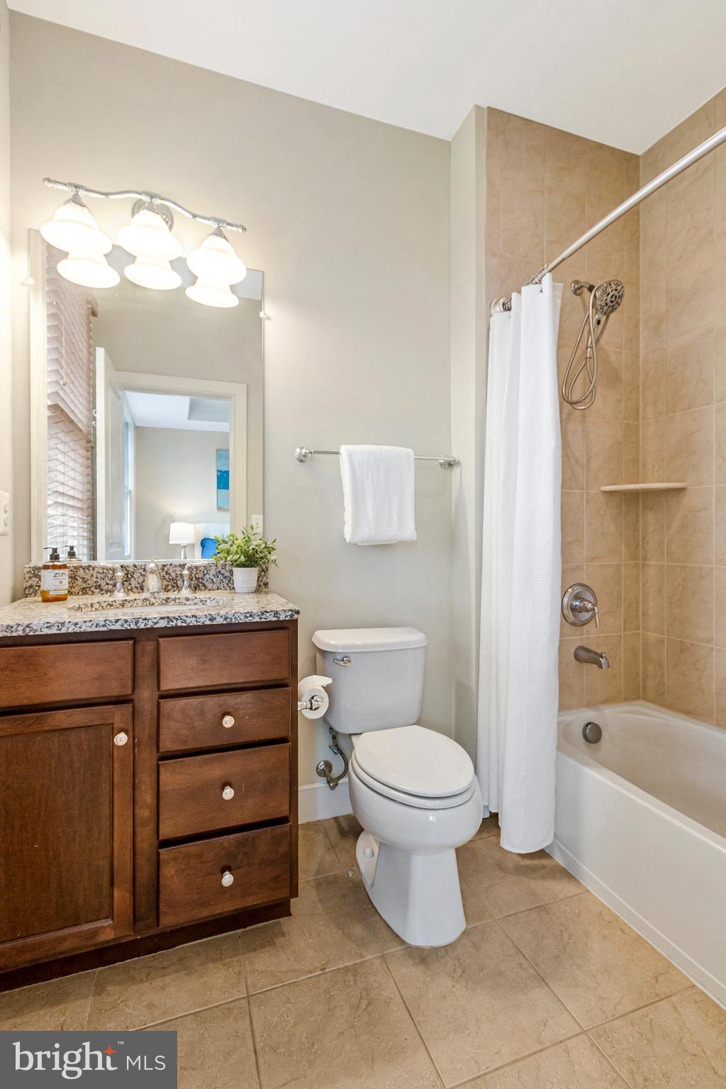 FOXHALL - Residential Lease