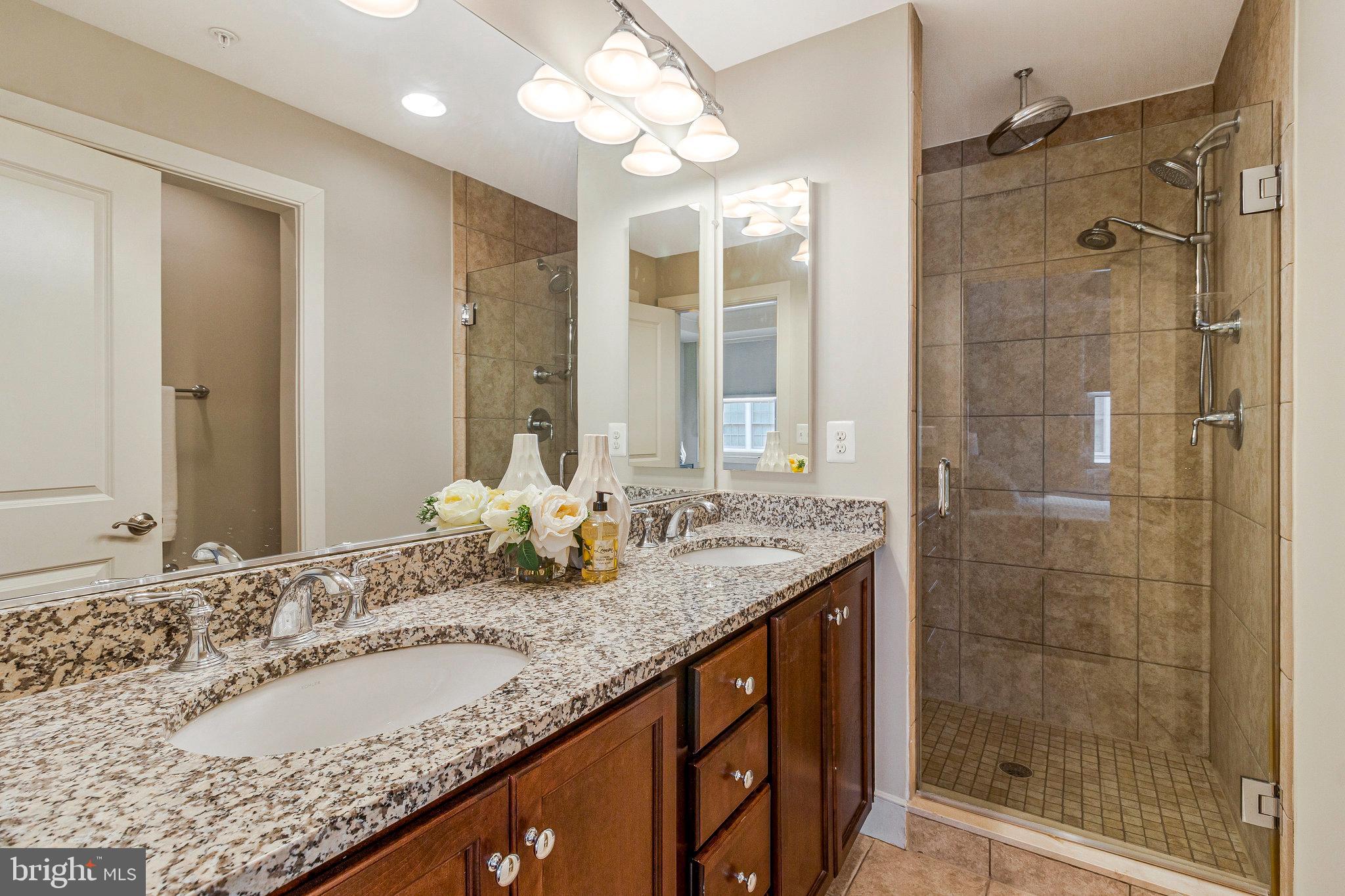 FOXHALL - Residential Lease