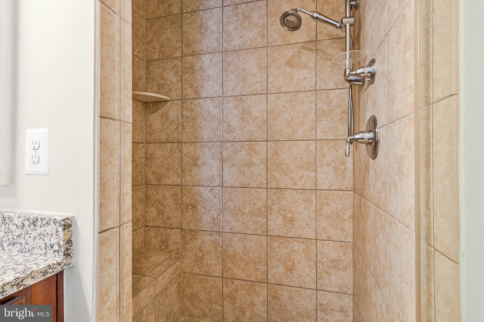 FOXHALL - Residential Lease