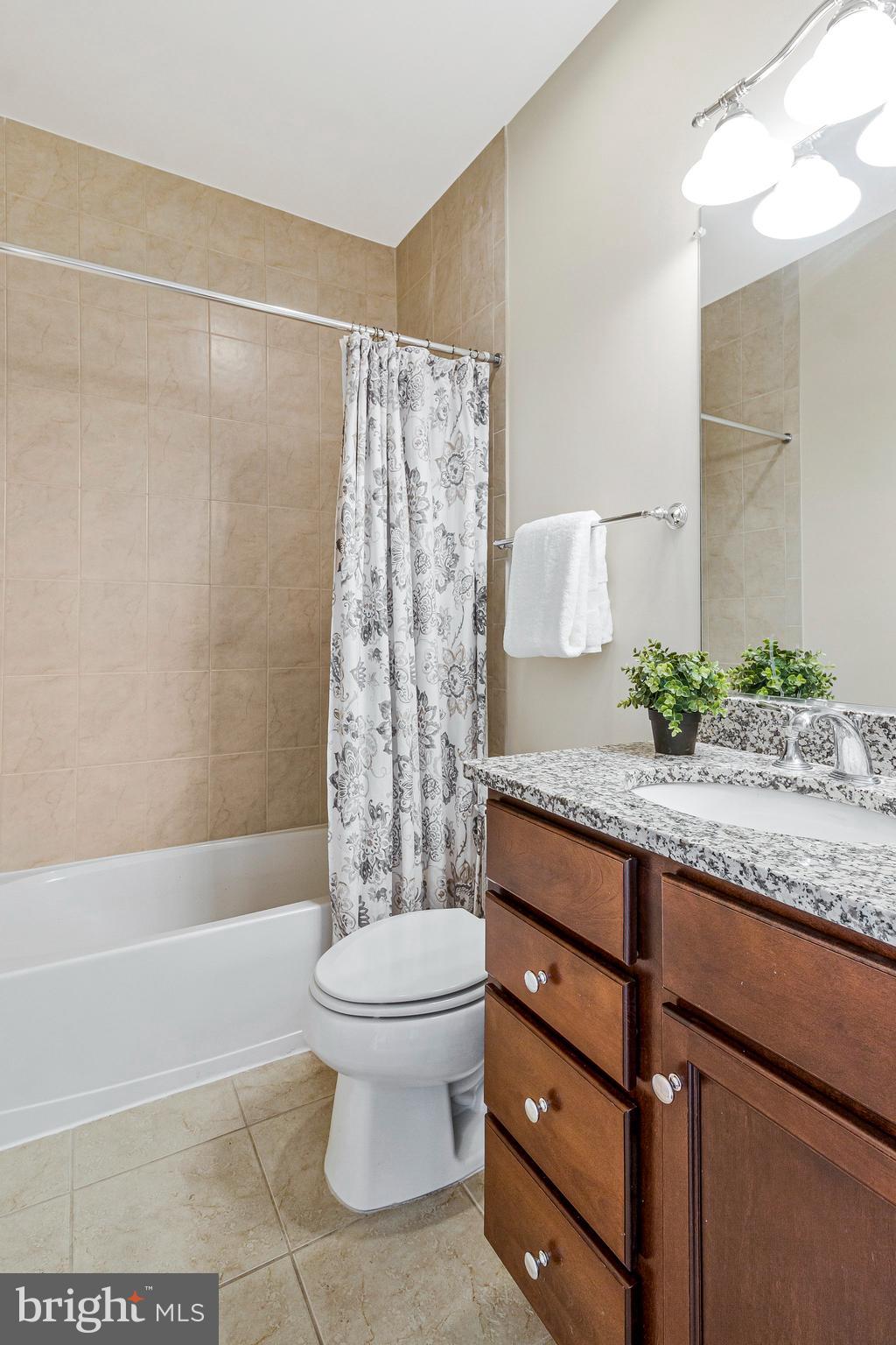 FOXHALL - Residential Lease