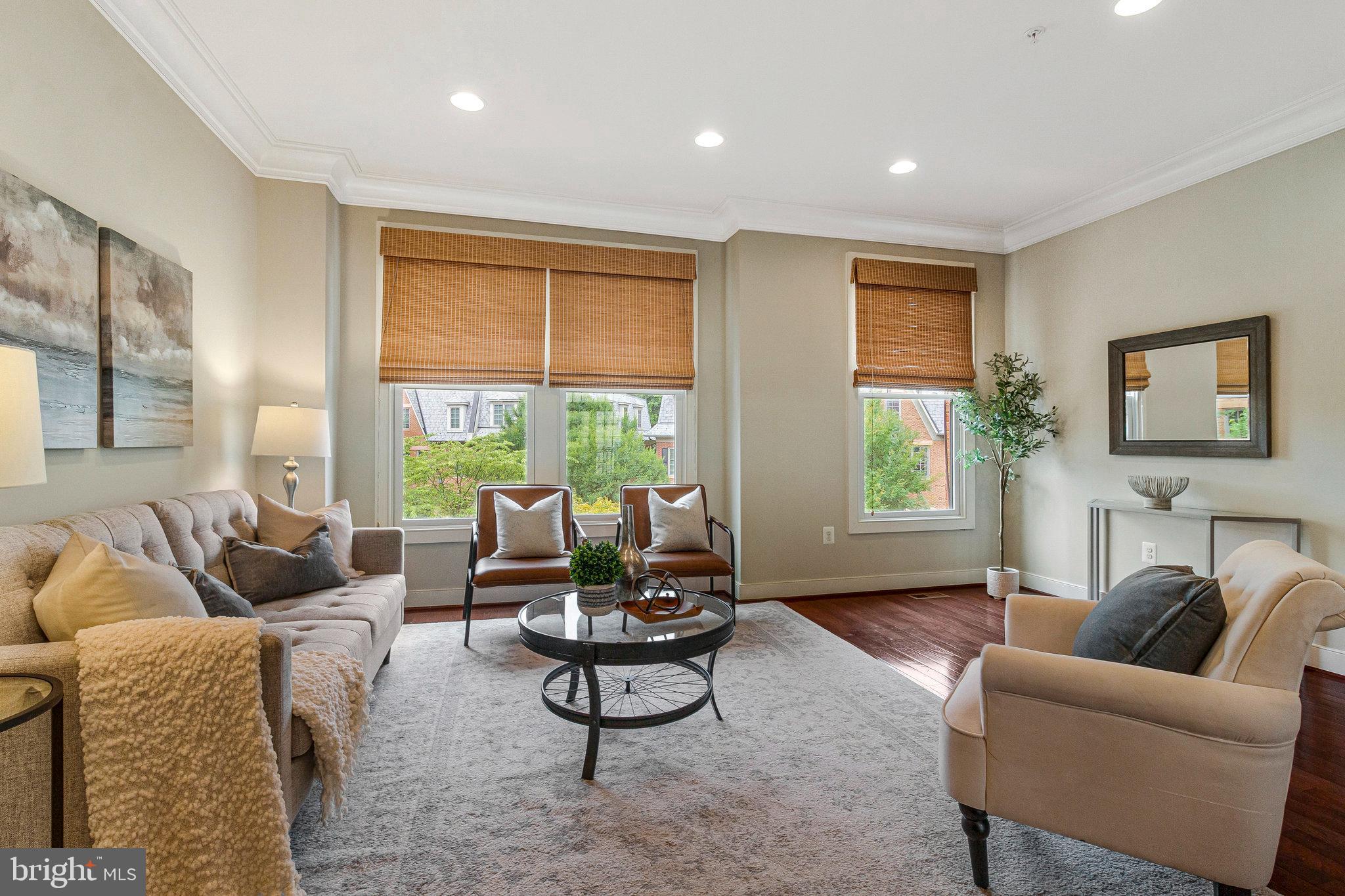 FOXHALL - Residential Lease