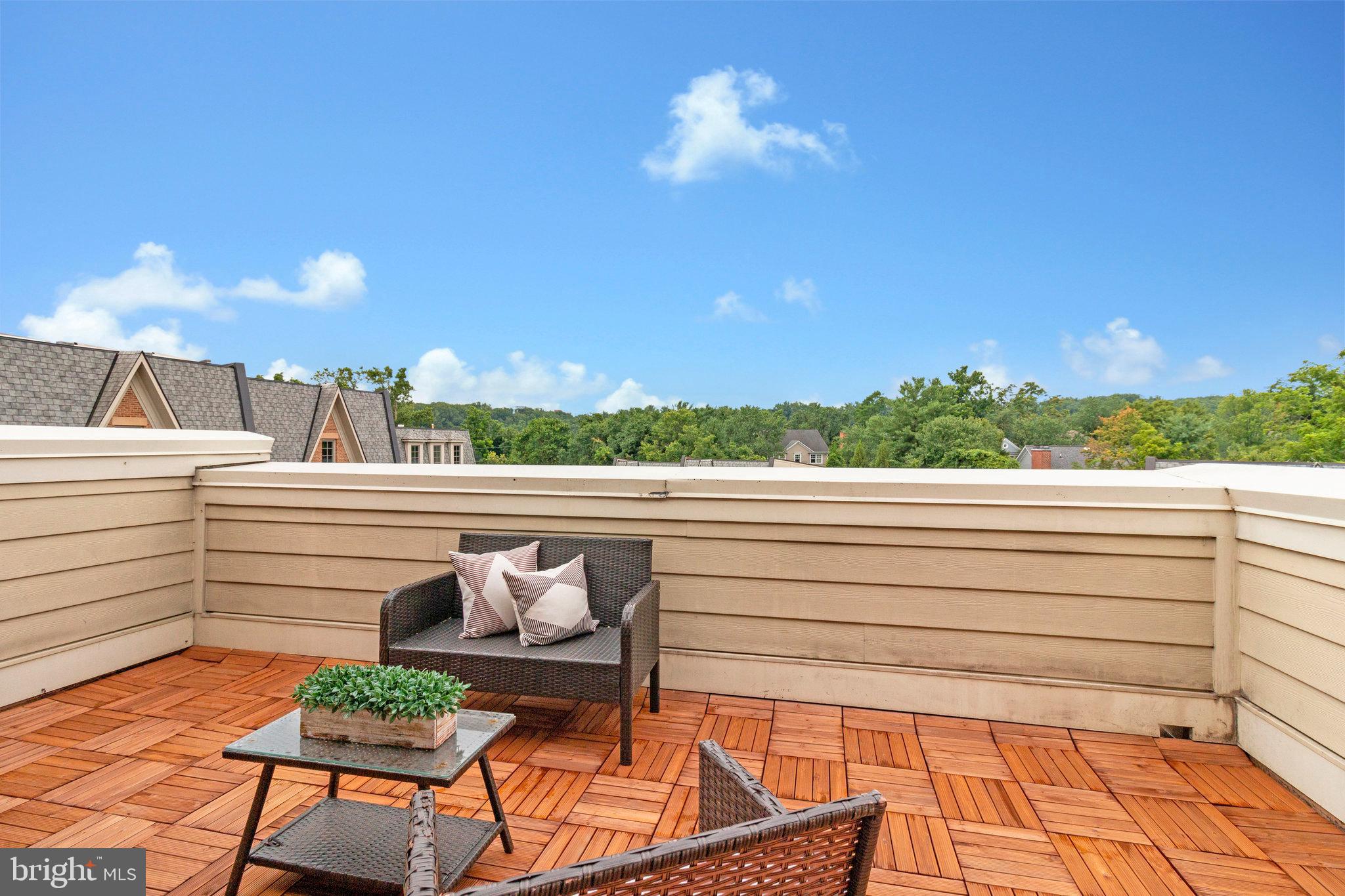 FOXHALL - Residential Lease